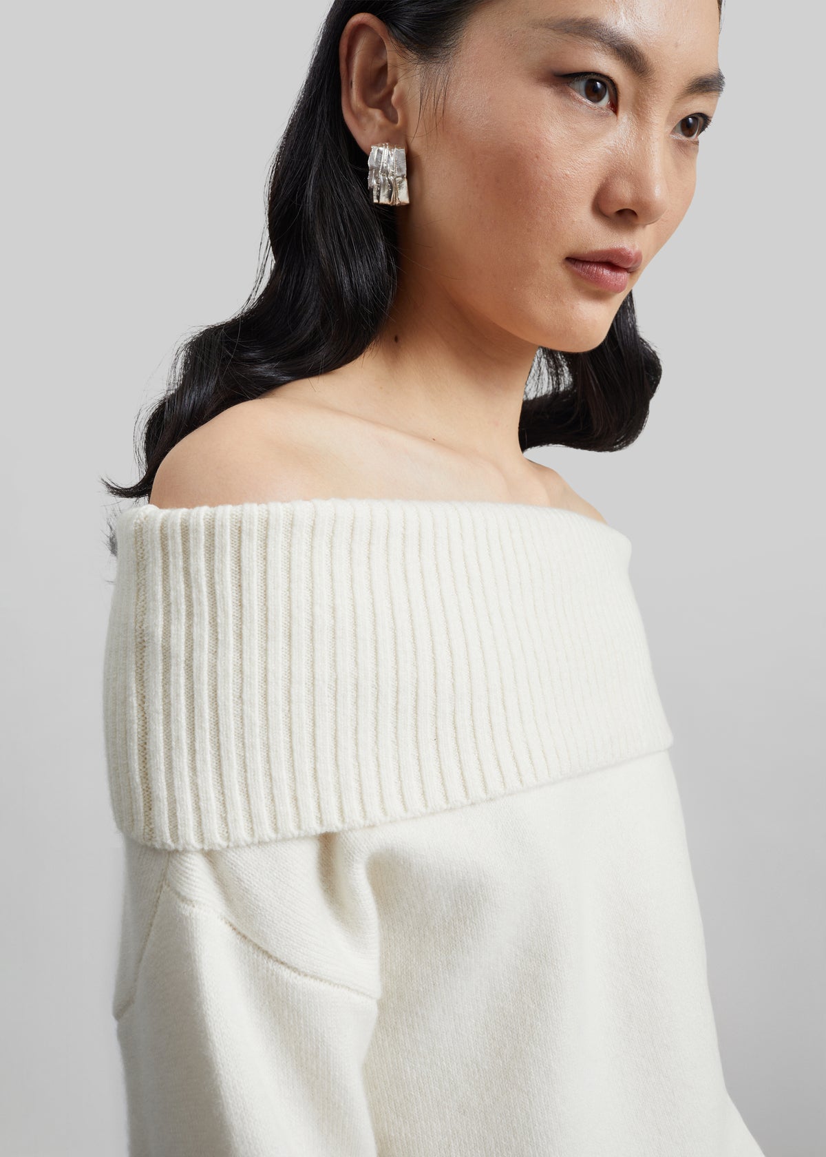 Loulou de Saison Sibyl Off-Shoulder Sweater - Ivory - 3
