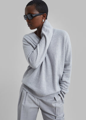 Loulou Studio Serafini V Neck Cashmere Sweater - Grey Melange