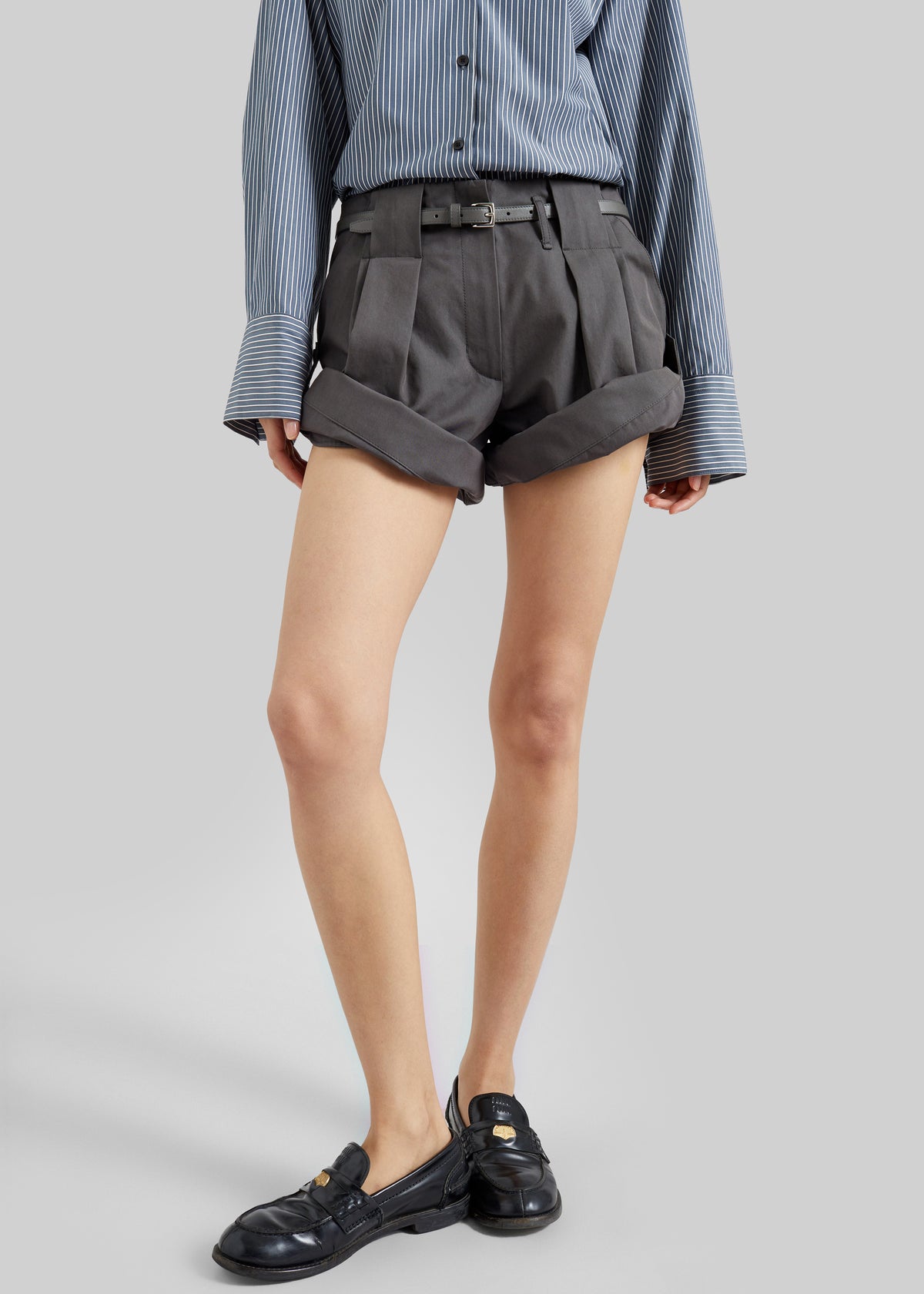 Low Classic Tuck Point Turn-Up Shorts - Charcoal - 4