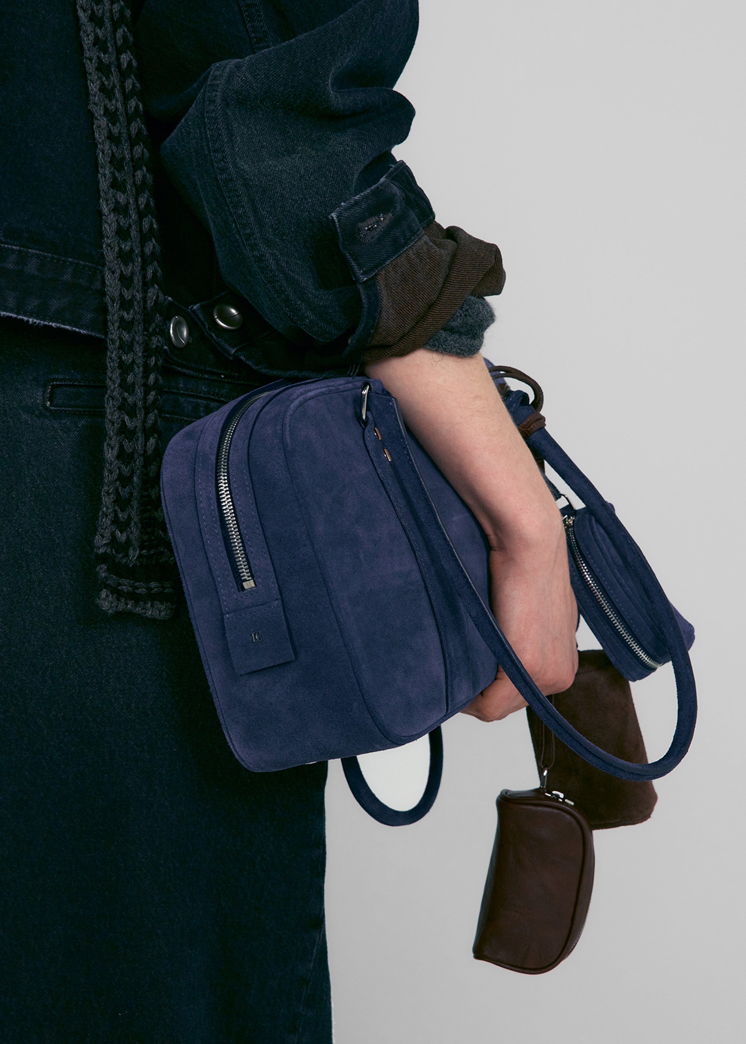 Low Classic Bookey Bag - Suede Blue - 8