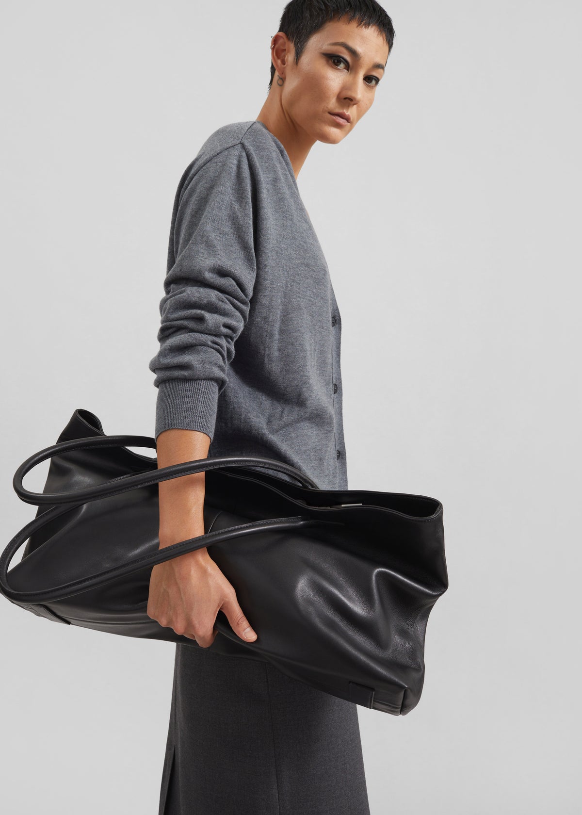 Low Classic Haricot Bag - Leather Black - 9