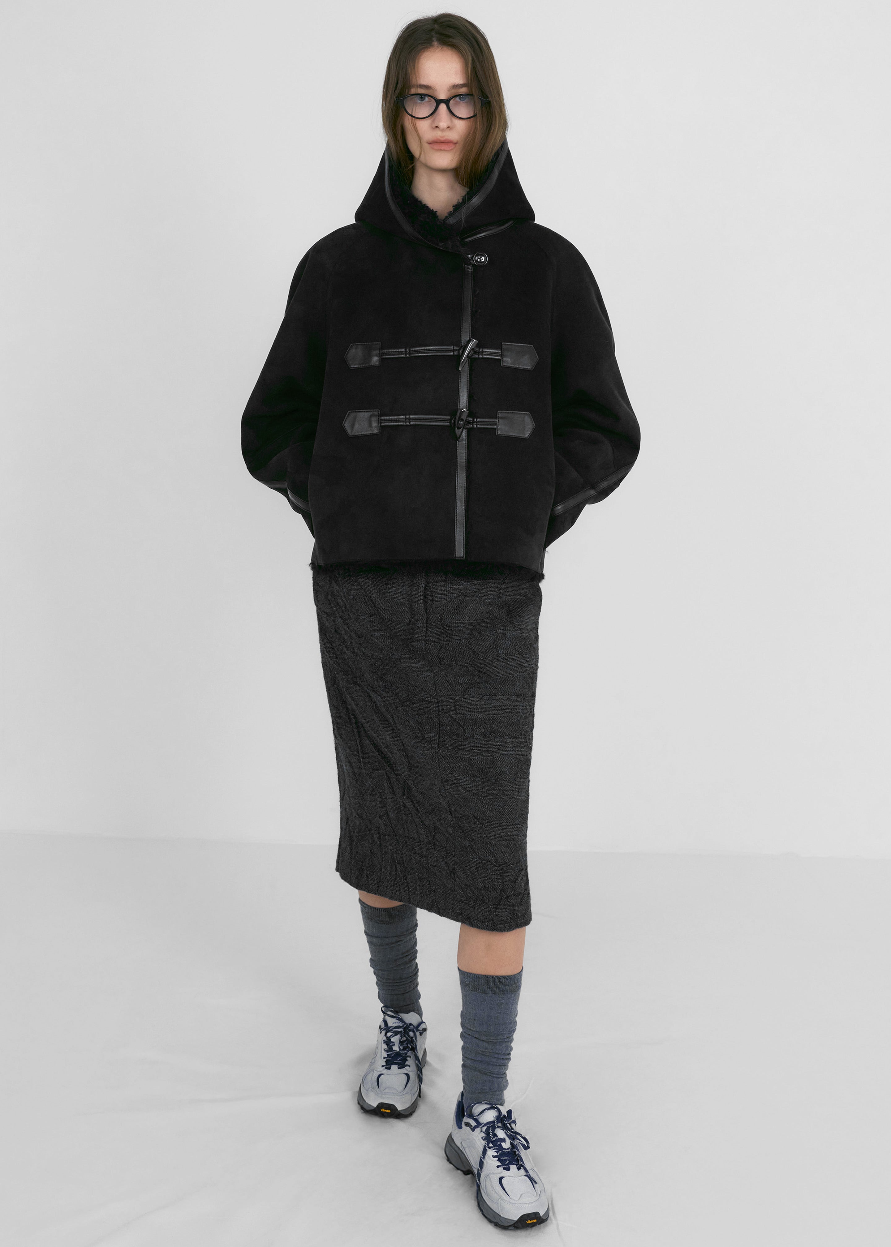 Low Classic Reversible Duffle Short Coat - Black - 5