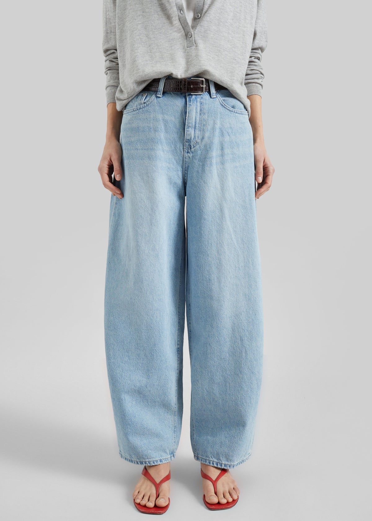 Lucena Barrel-Leg Jeans - Light Wash - 7
