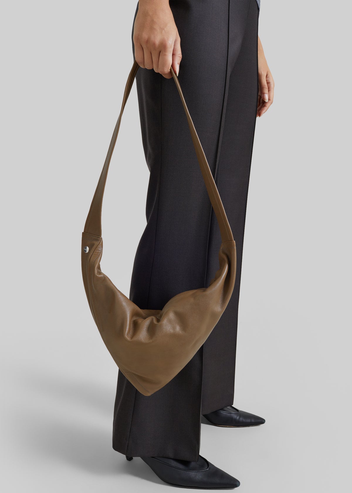 Maeden Vancouver Sling Bag - Barley