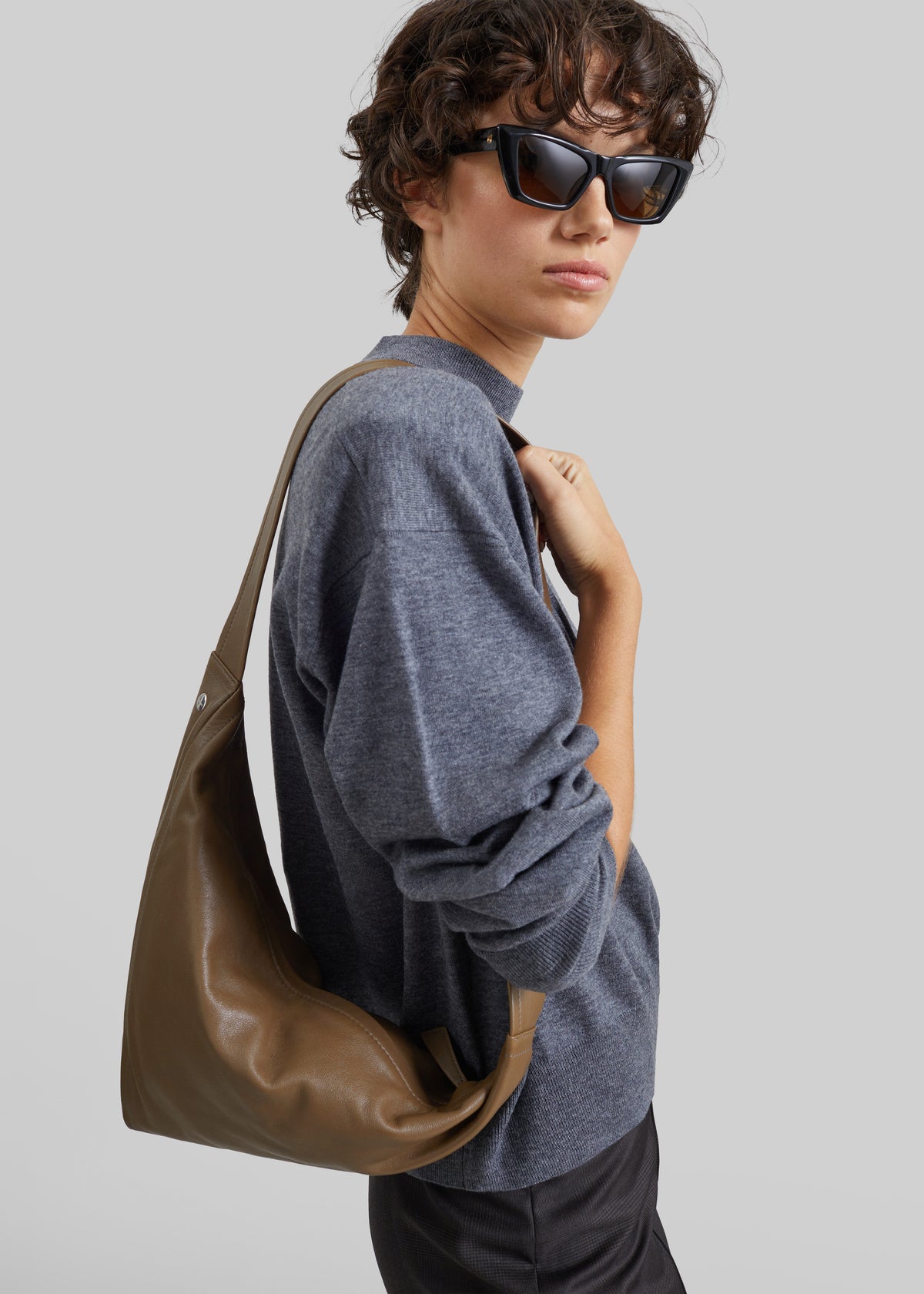 Maeden Vancouver Sling Bag - Barley