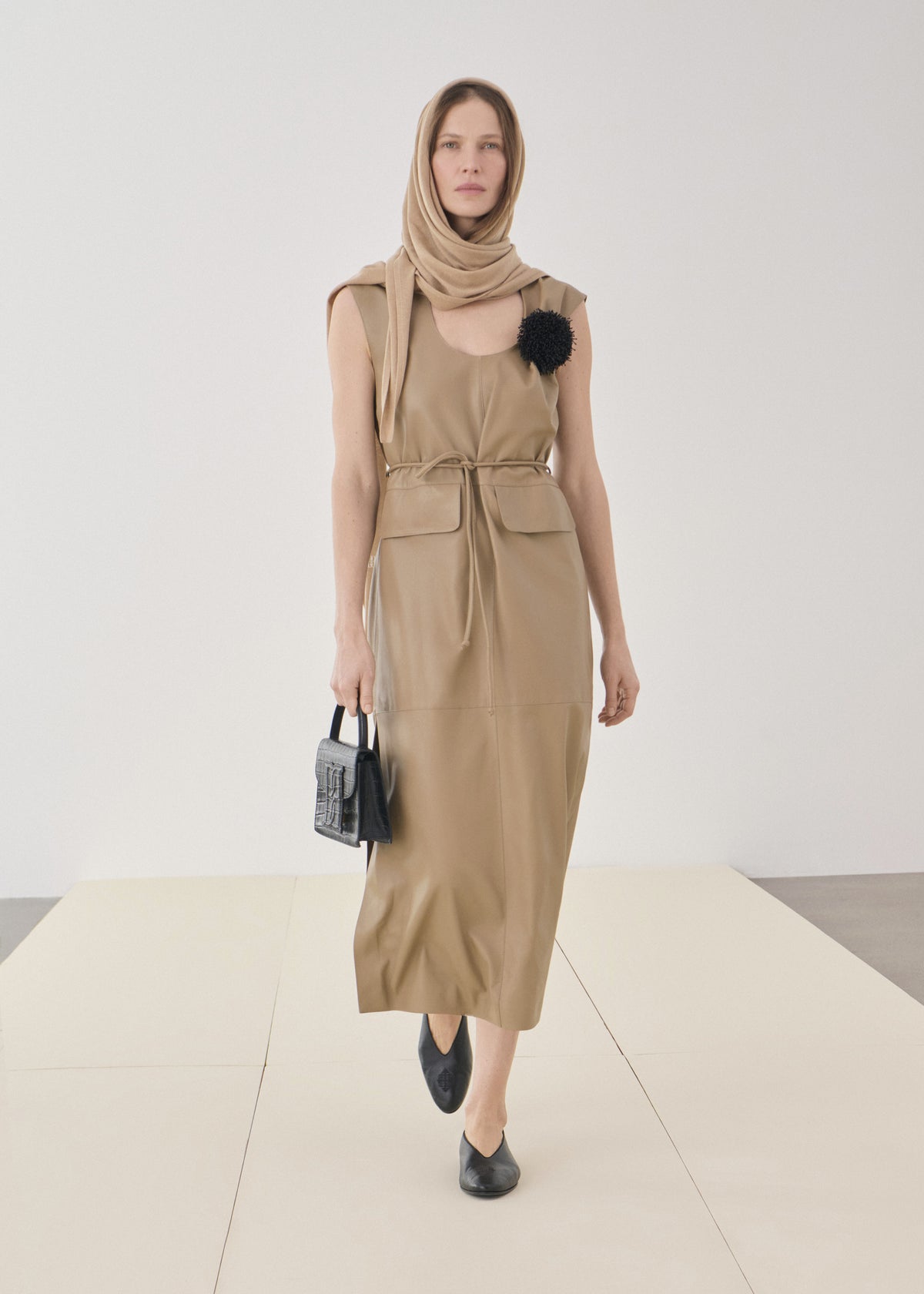 By Malene Birger Dorothea Scarf - Dark Sand - 3