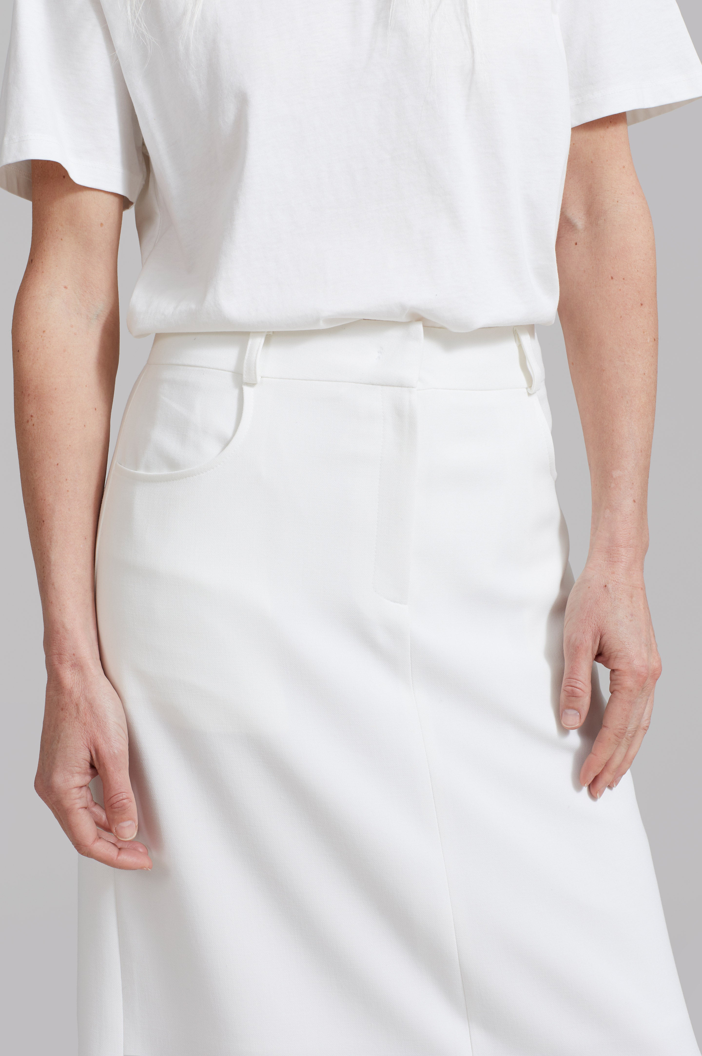 Malvo Long Pencil Skirt - White - 3