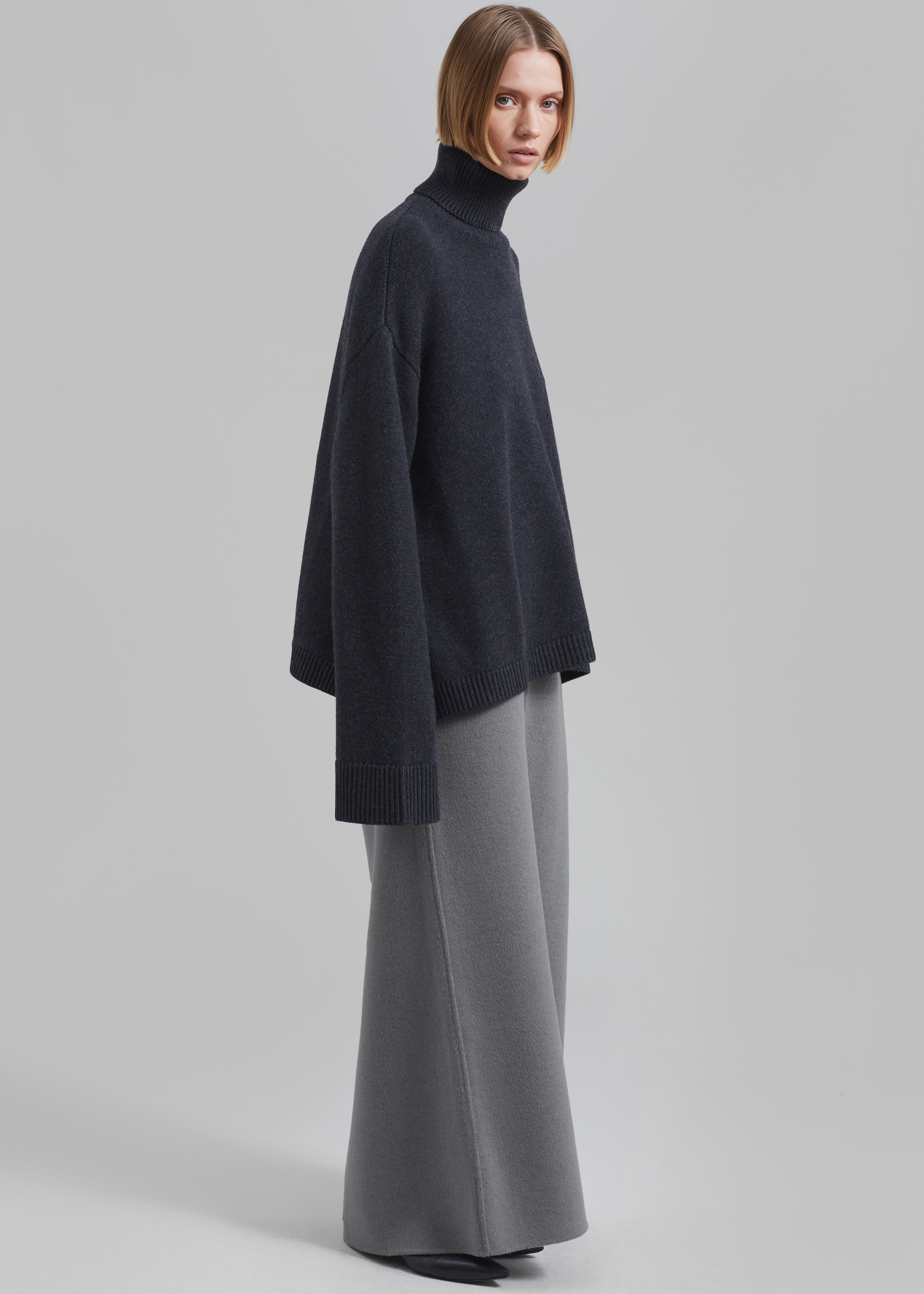 Malvo Long Wool Pencil Skirt - Grey - 8