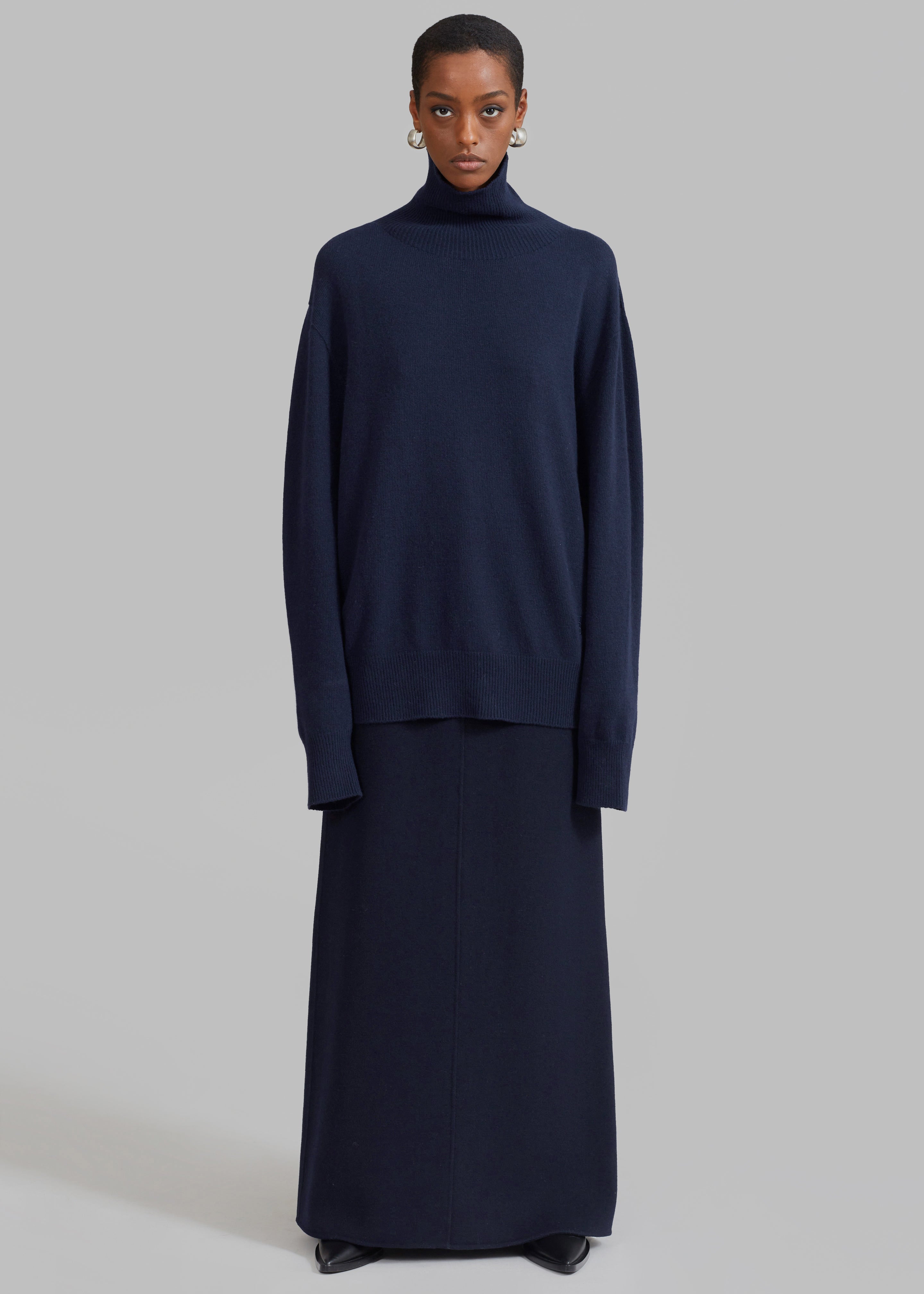 Malvo Long Wool Pencil Skirt - Navy – The Frankie Shop
