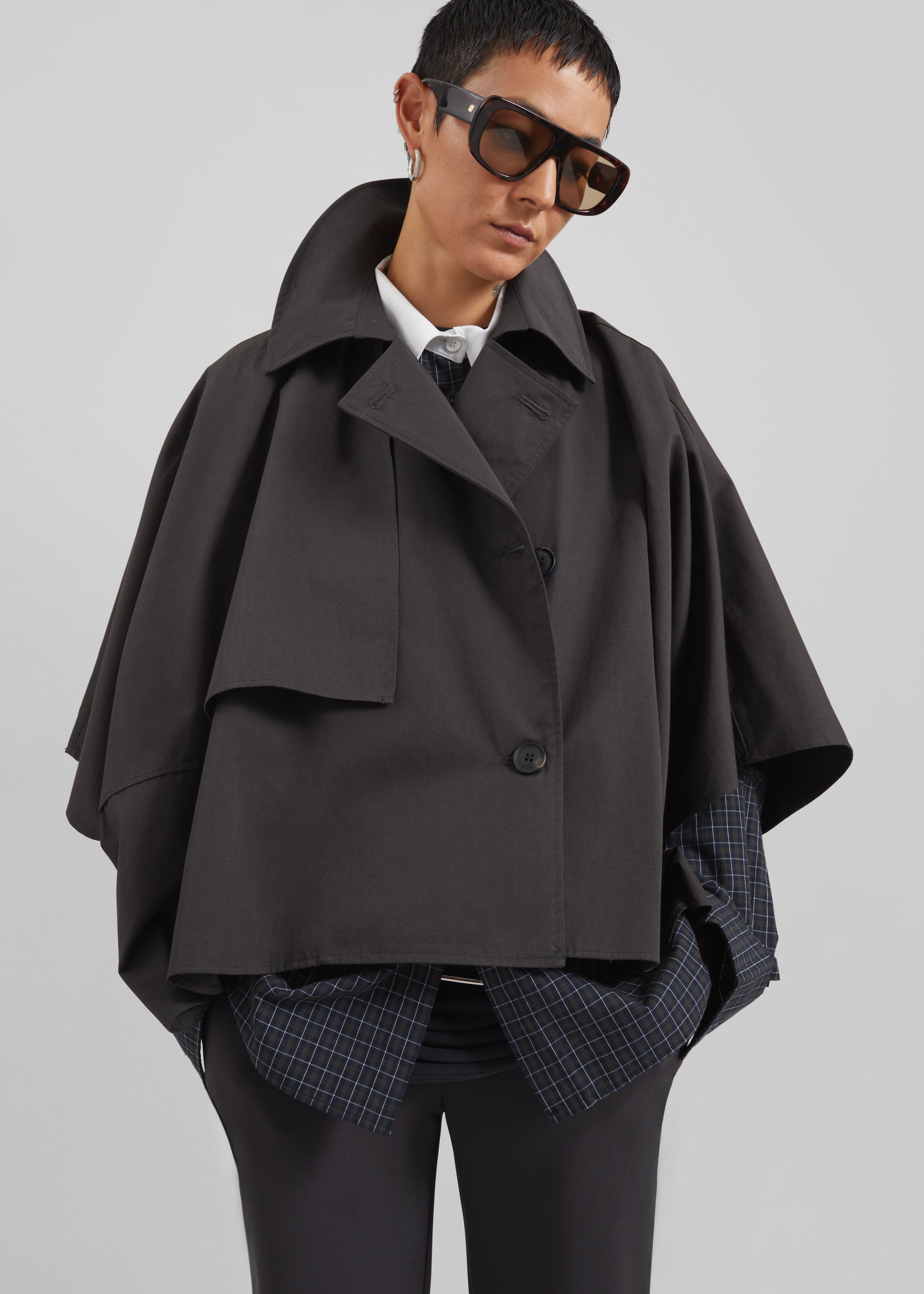 Maren Cape Trench - Black - 1