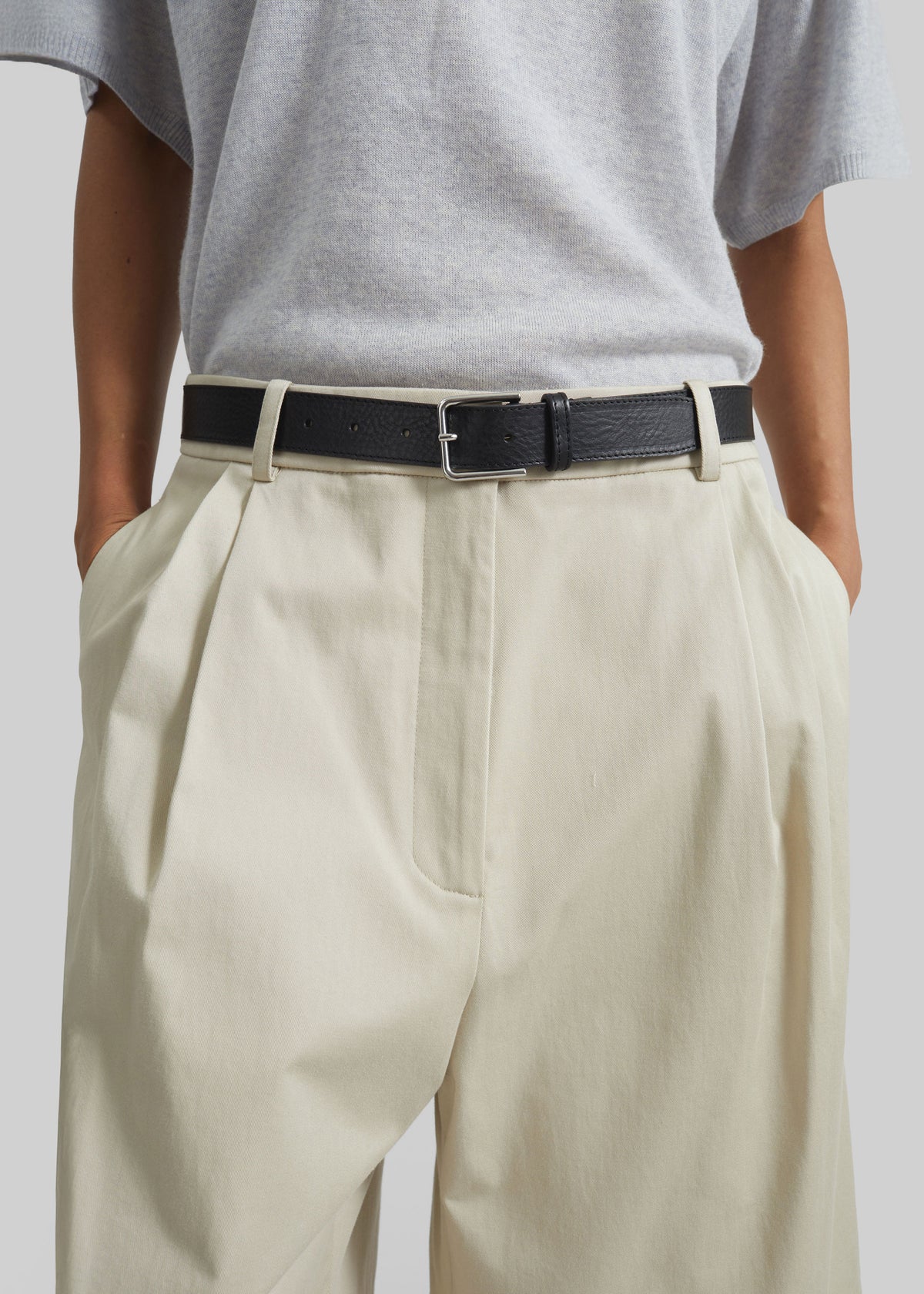 Marfa Cotton Pleated Bermuda - Light Beige - 3