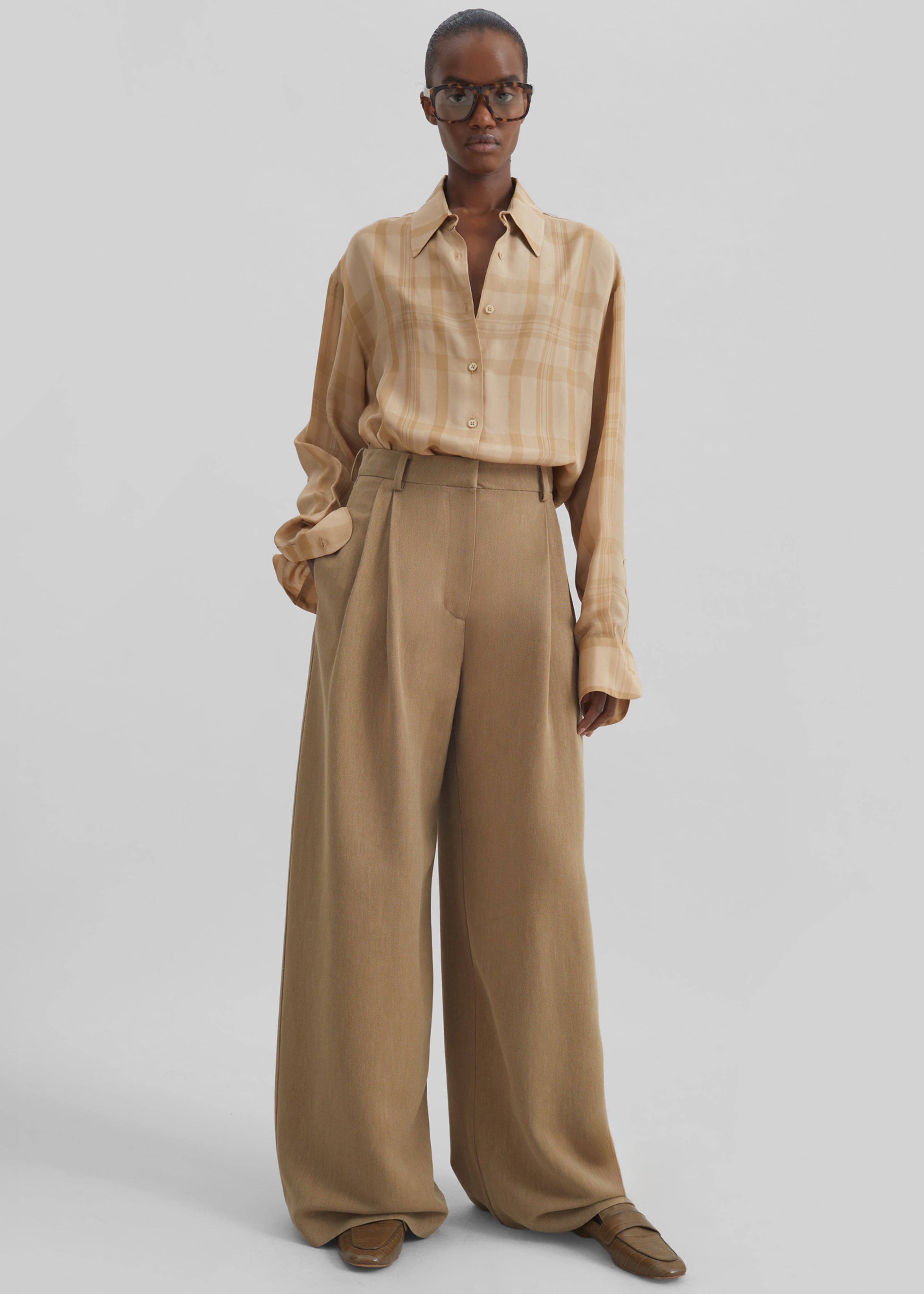 Marfa Linen Pleated Trousers - Camel – The Frankie Shop