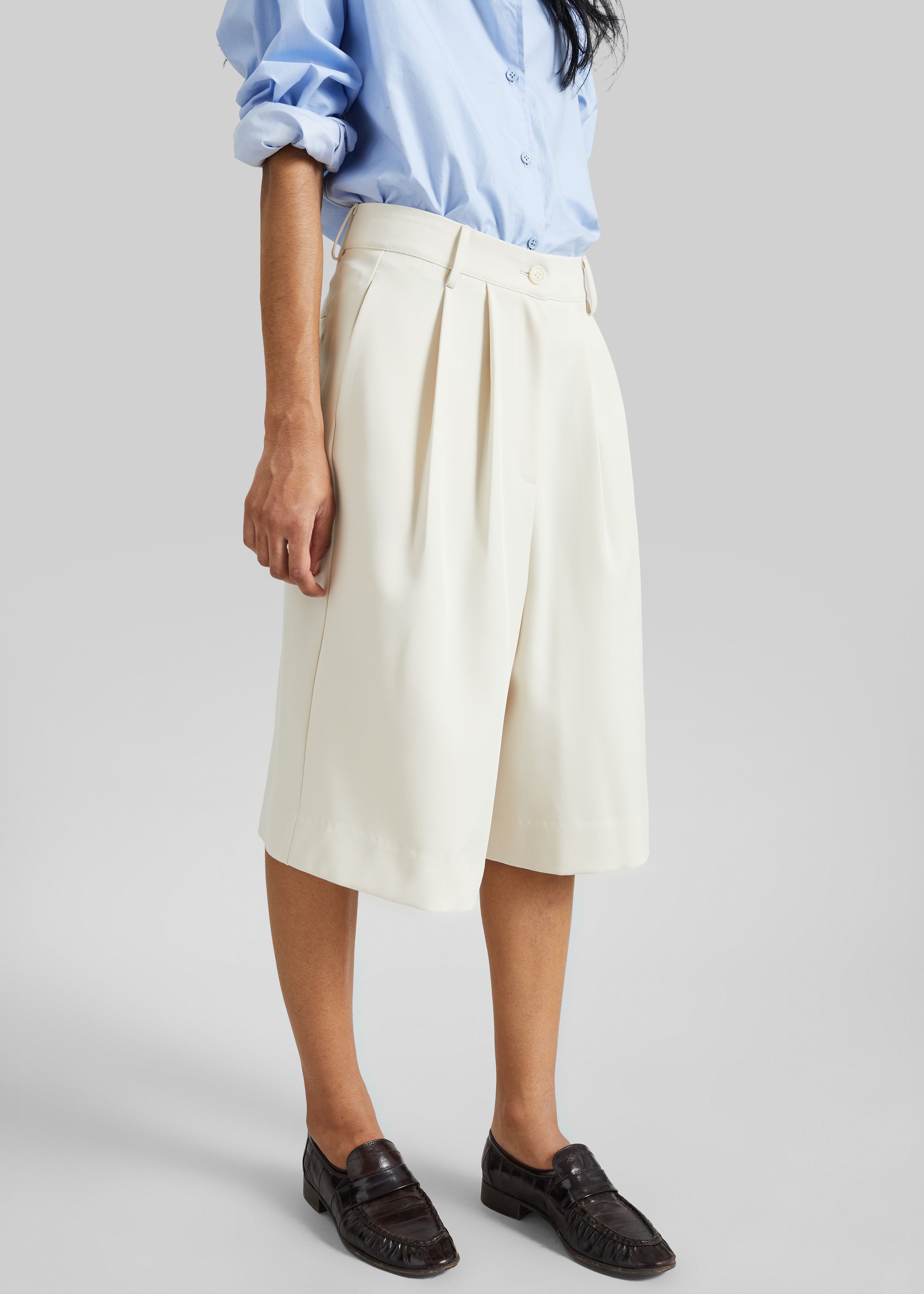Martel Pleated Bermuda Shorts - Cream – The Frankie Shop