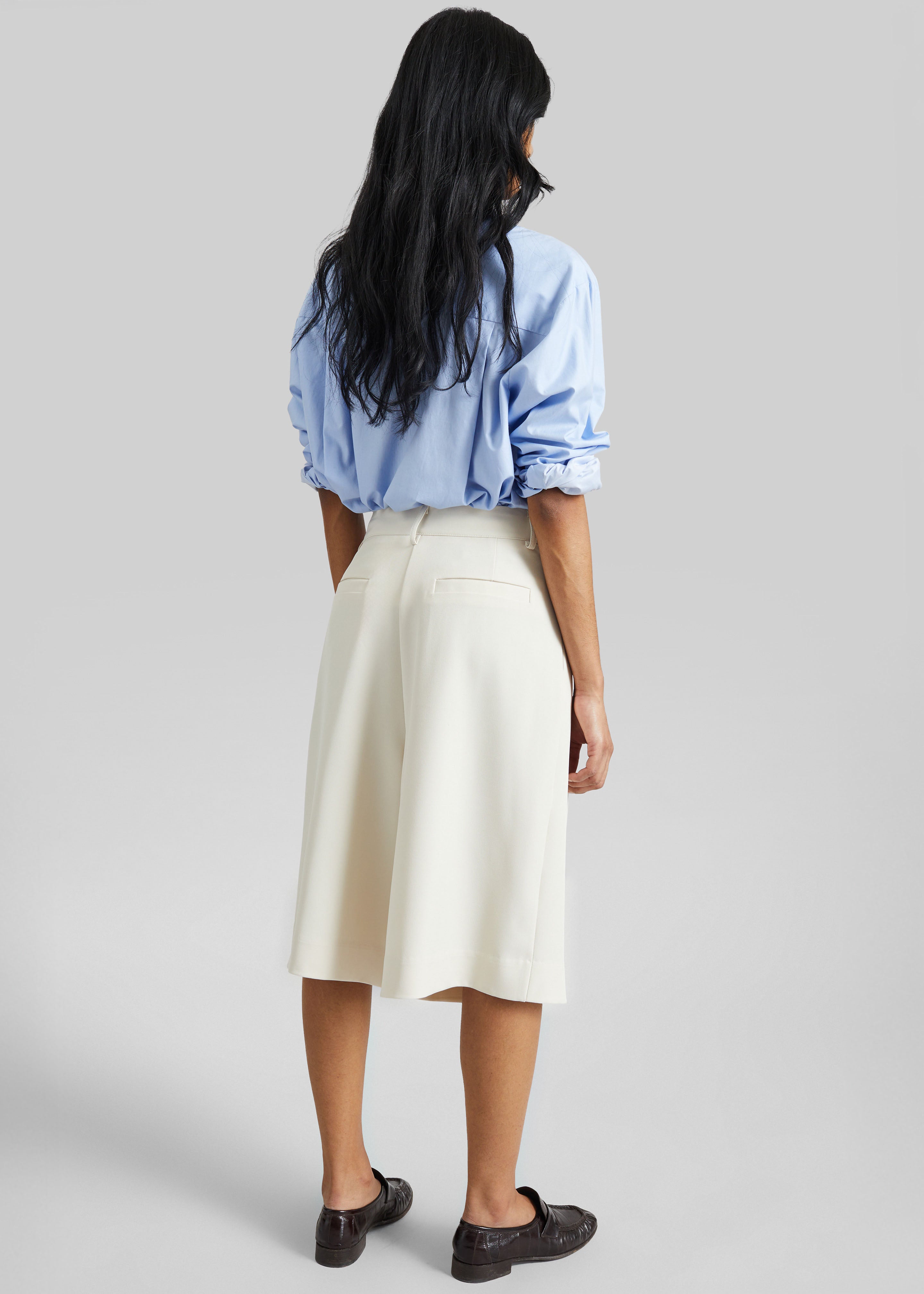 Martel Pleated Bermuda Shorts - Cream - 7