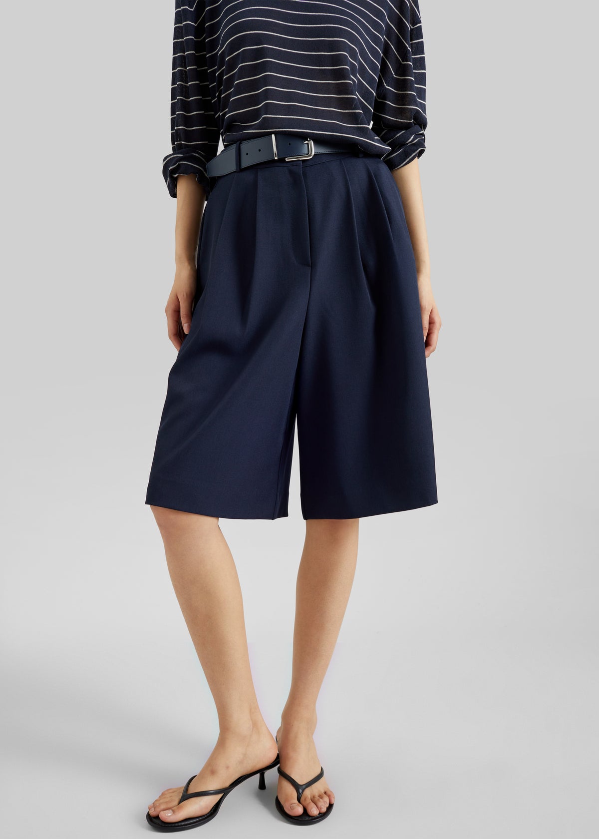 Martel Pleated Bermuda Shorts - Navy - 2
