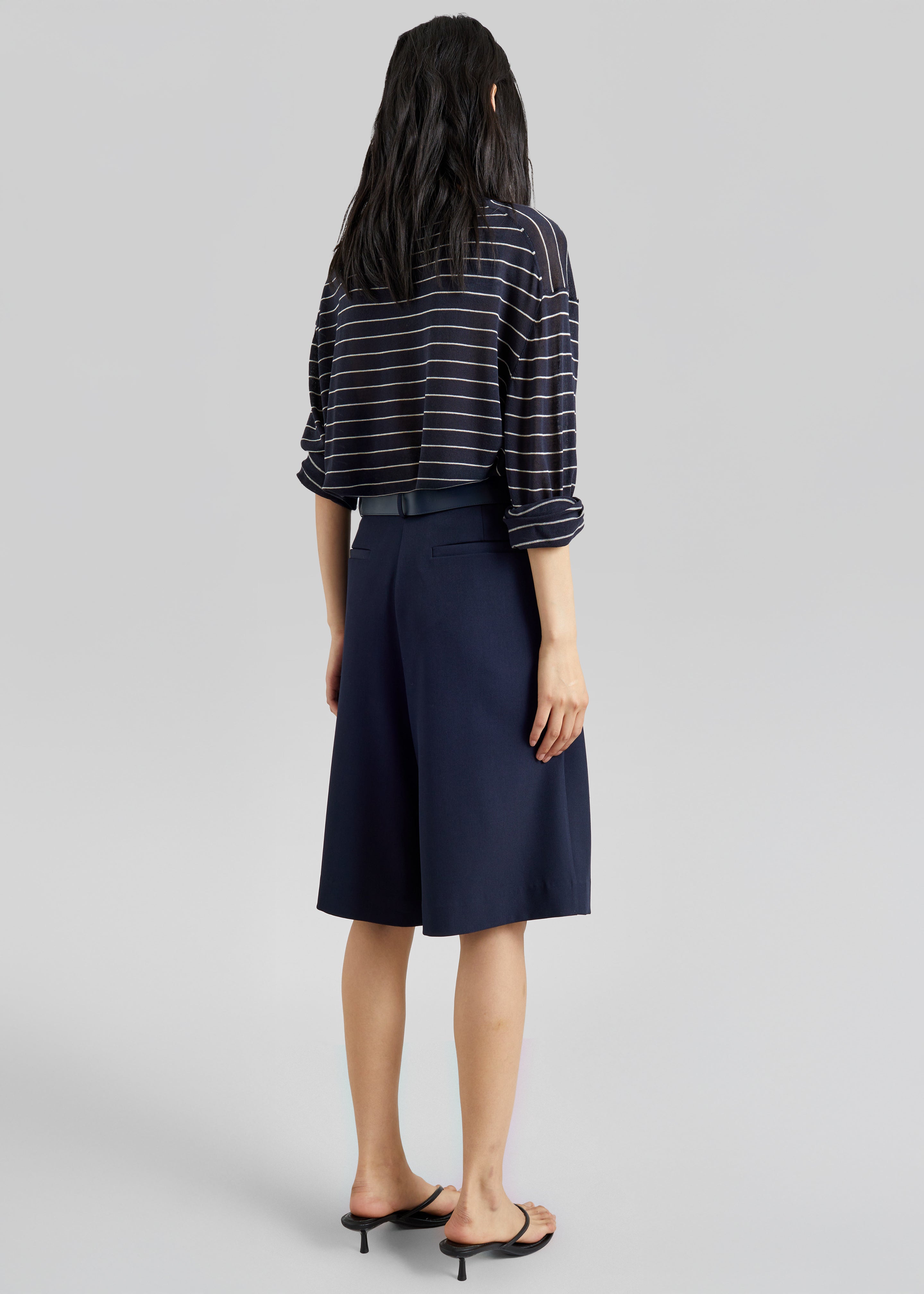 Martel Pleated Bermuda Shorts - Navy - 8