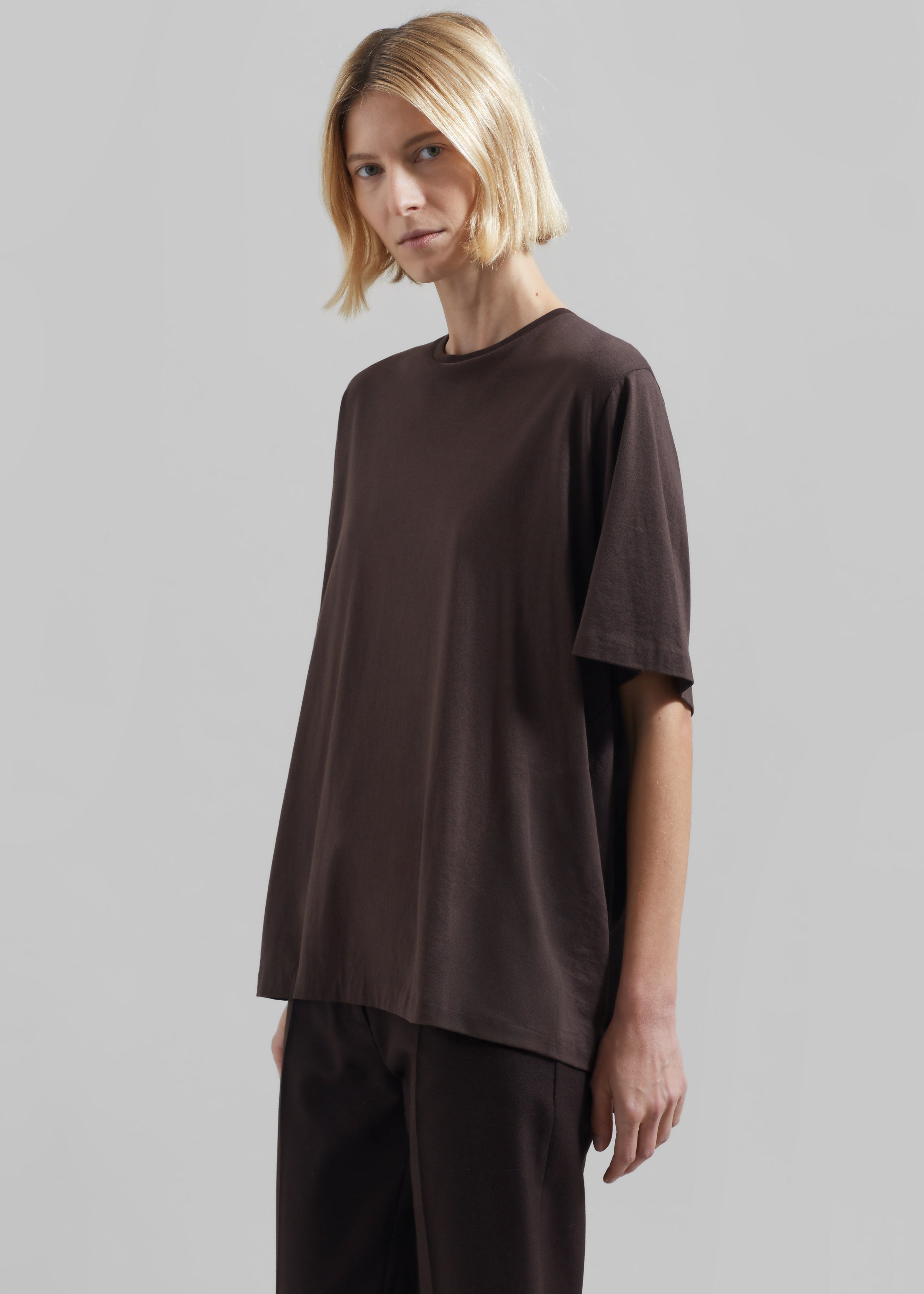 Harper Soft Organic T-Shirt - Brown – The Frankie Shop