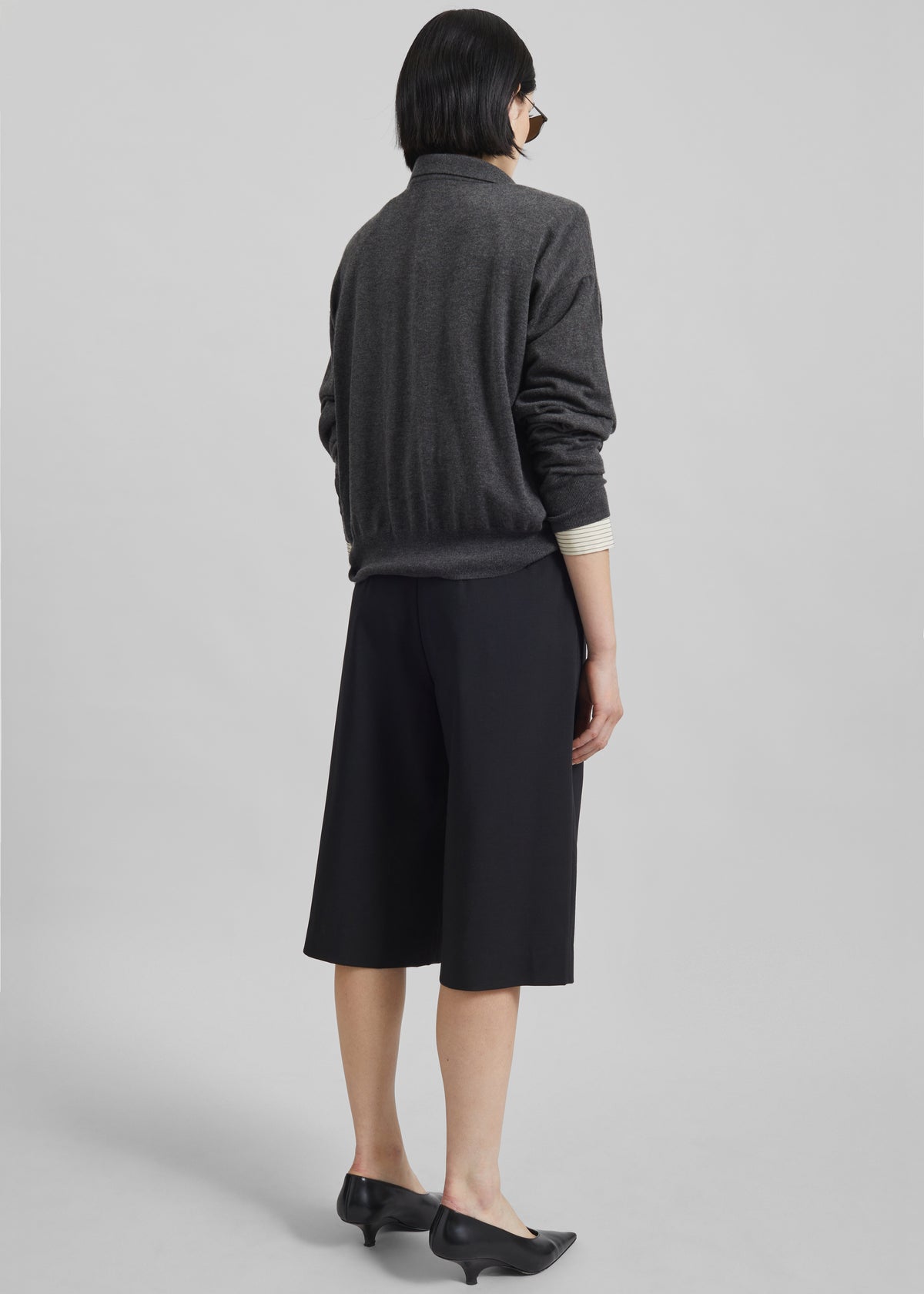 Meldert Bermuda Shorts - Black - 9