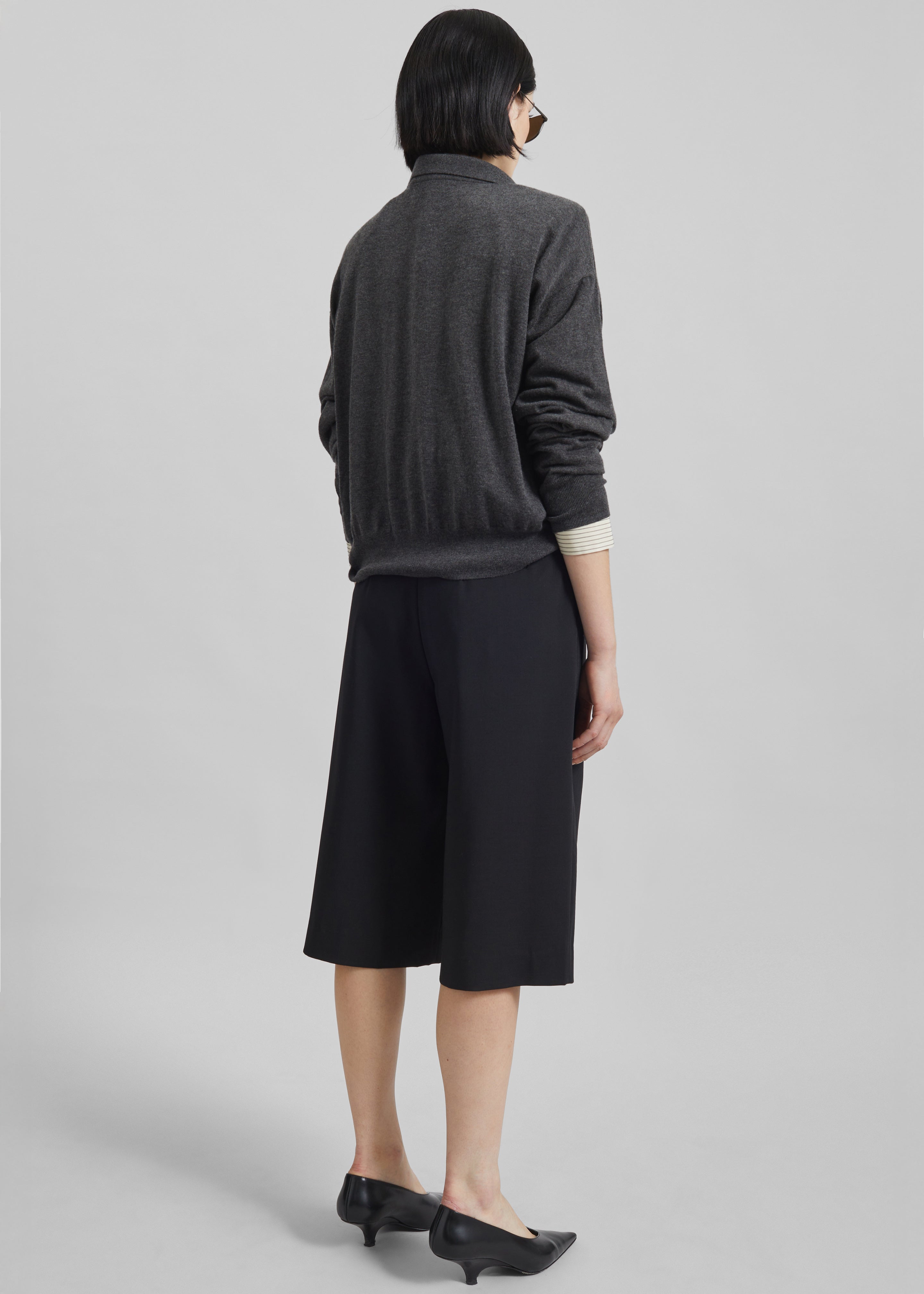 Meldert Bermuda Shorts - Black - 9