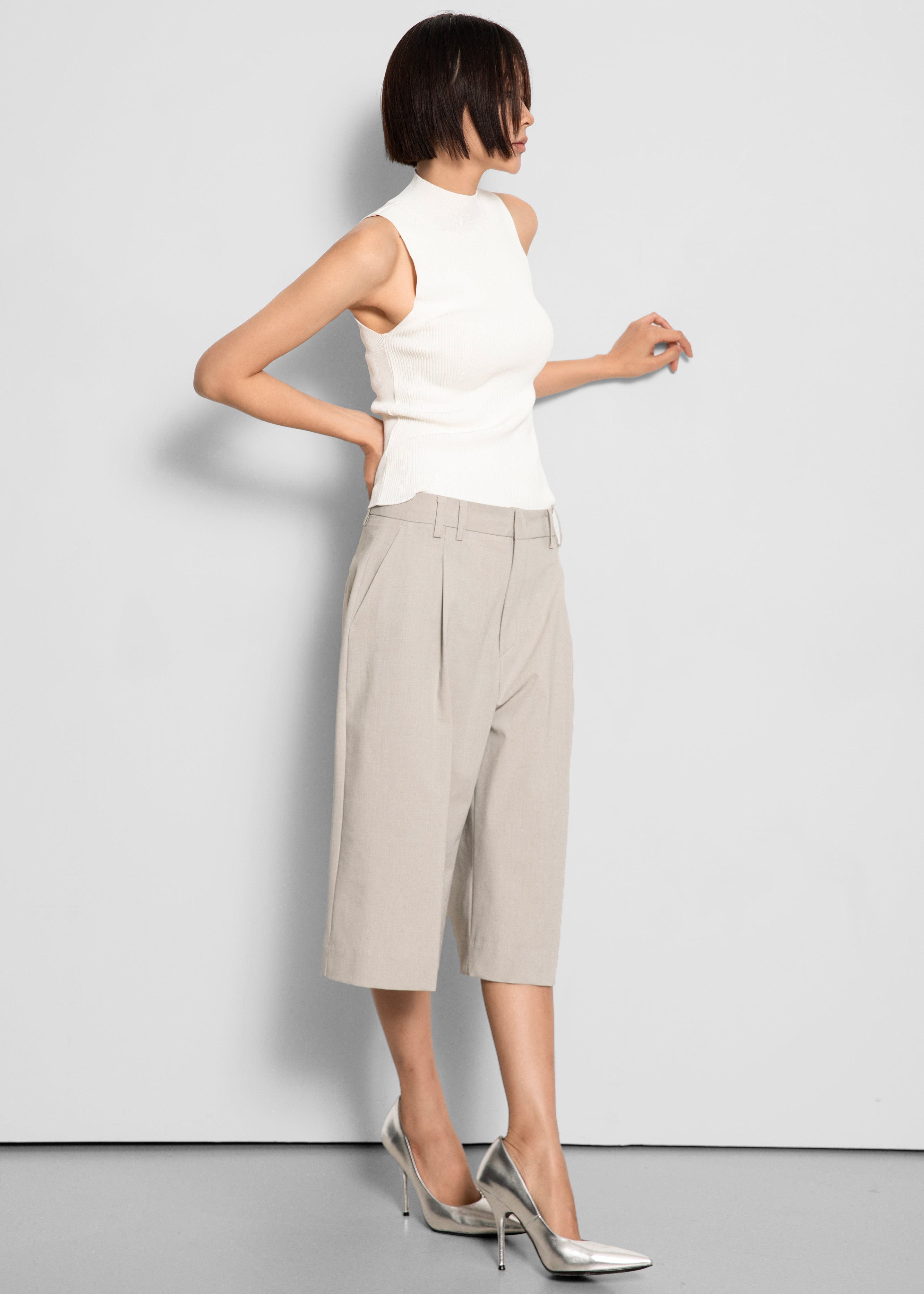 Stone  Bermuda Shorts 美品 Meldert Bermuda Shorts - Stone – The Frankie Shop