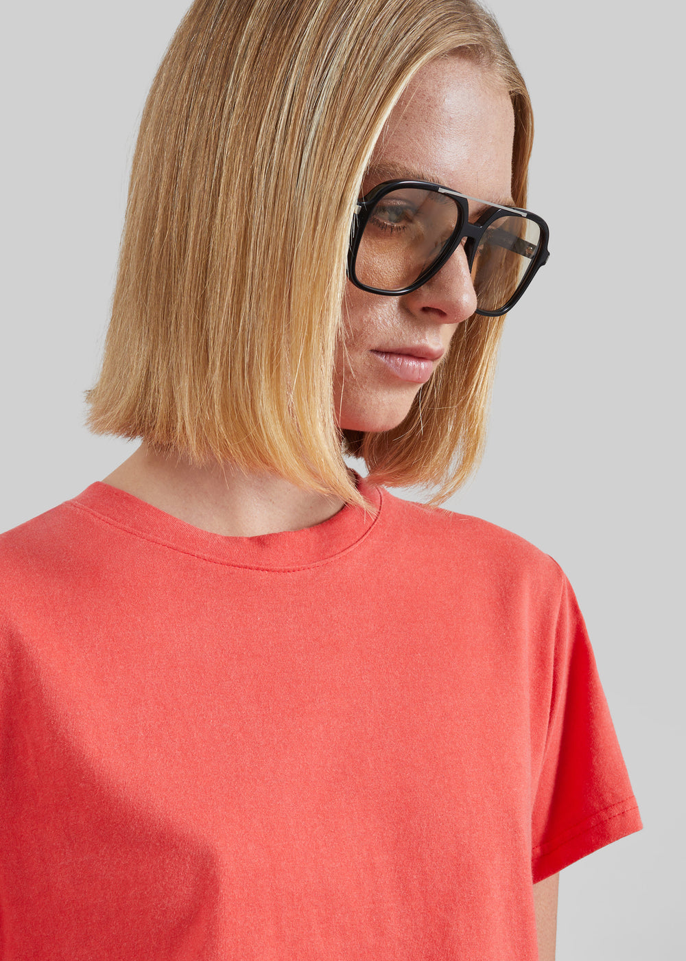 Meriot Simple Tee - Red - 1
