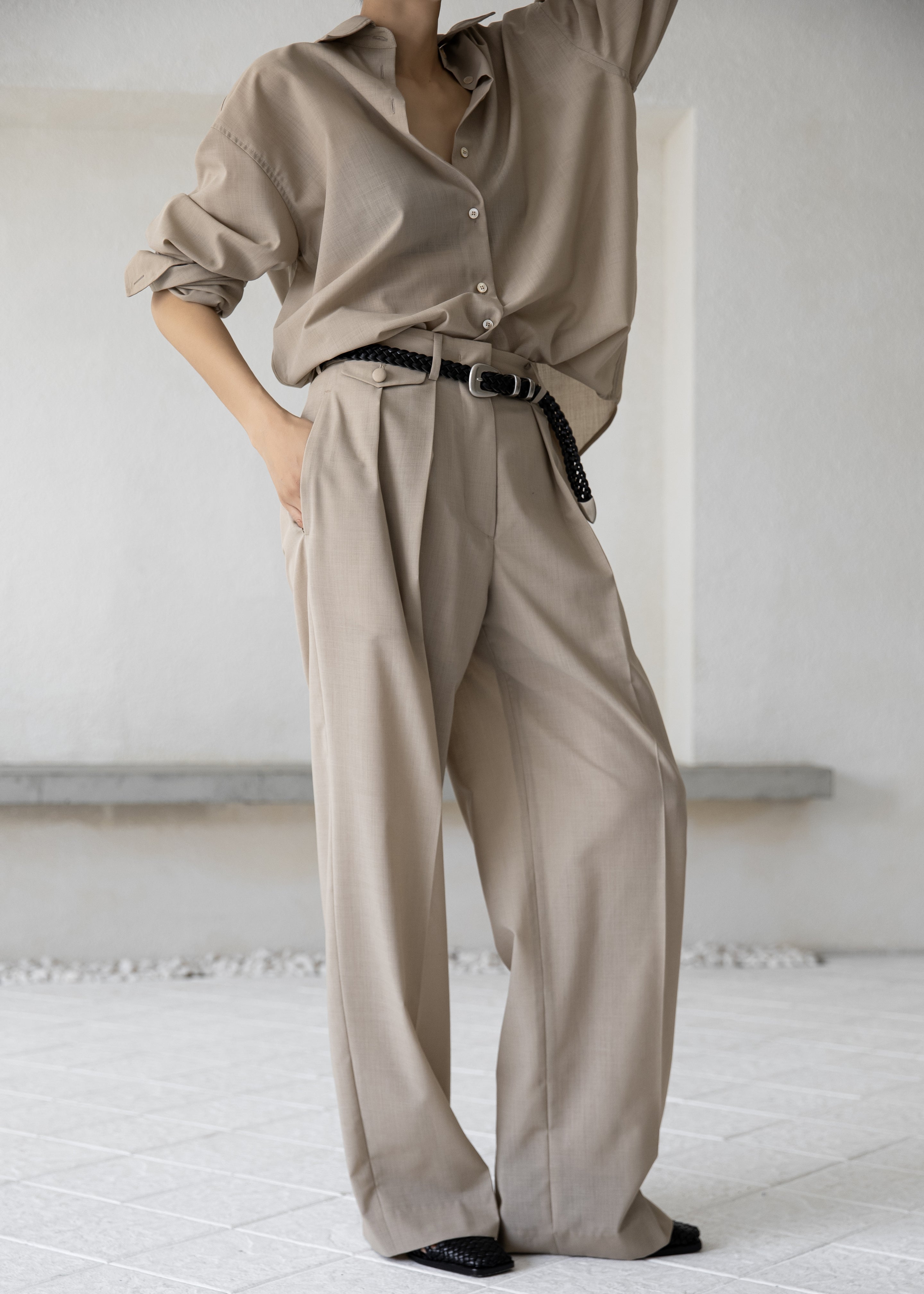 Meslay Sheer Pleated Trousers - Beige - 6