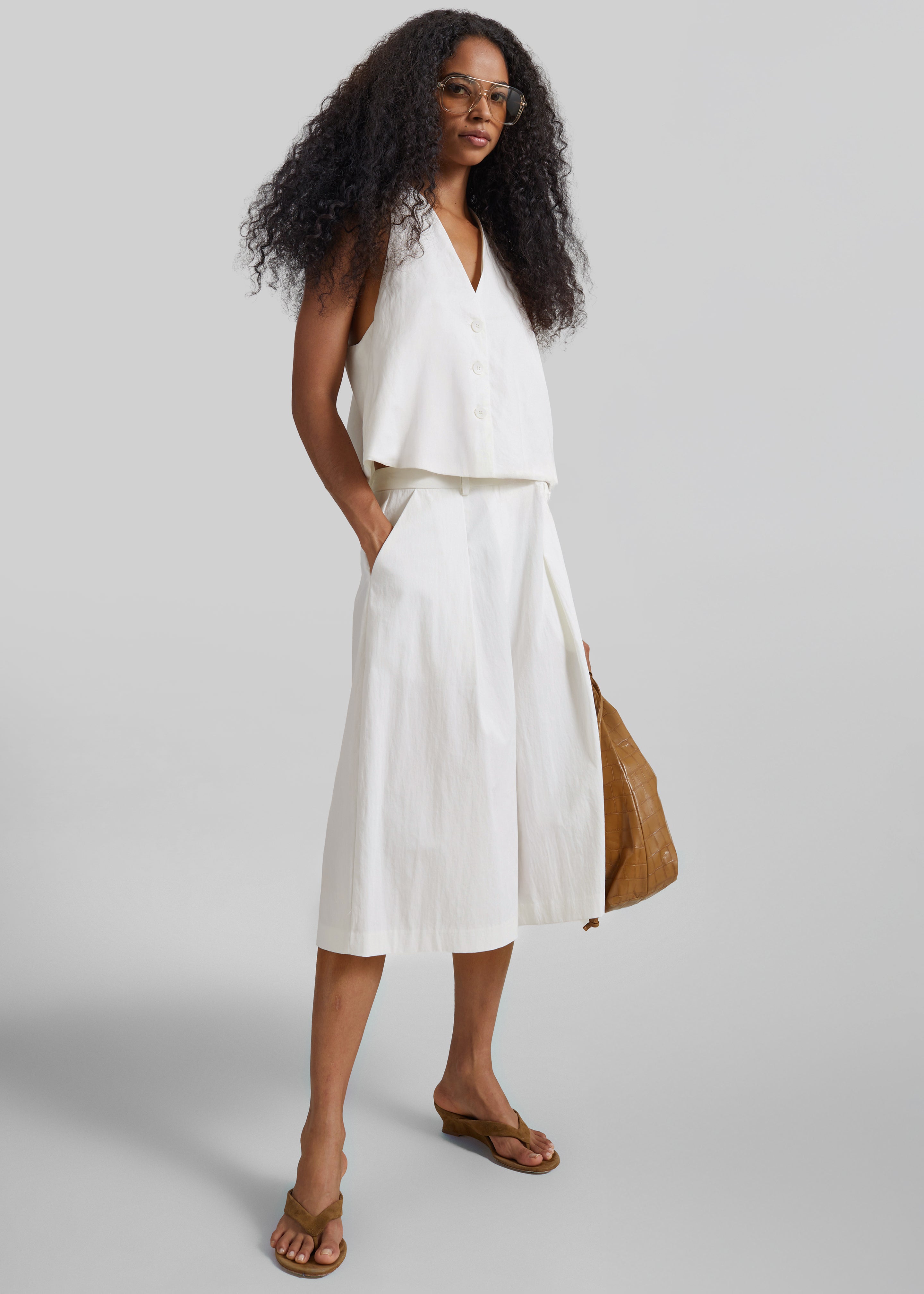 Miglia Linen Trapeze Vest - Ivory – The Frankie Shop