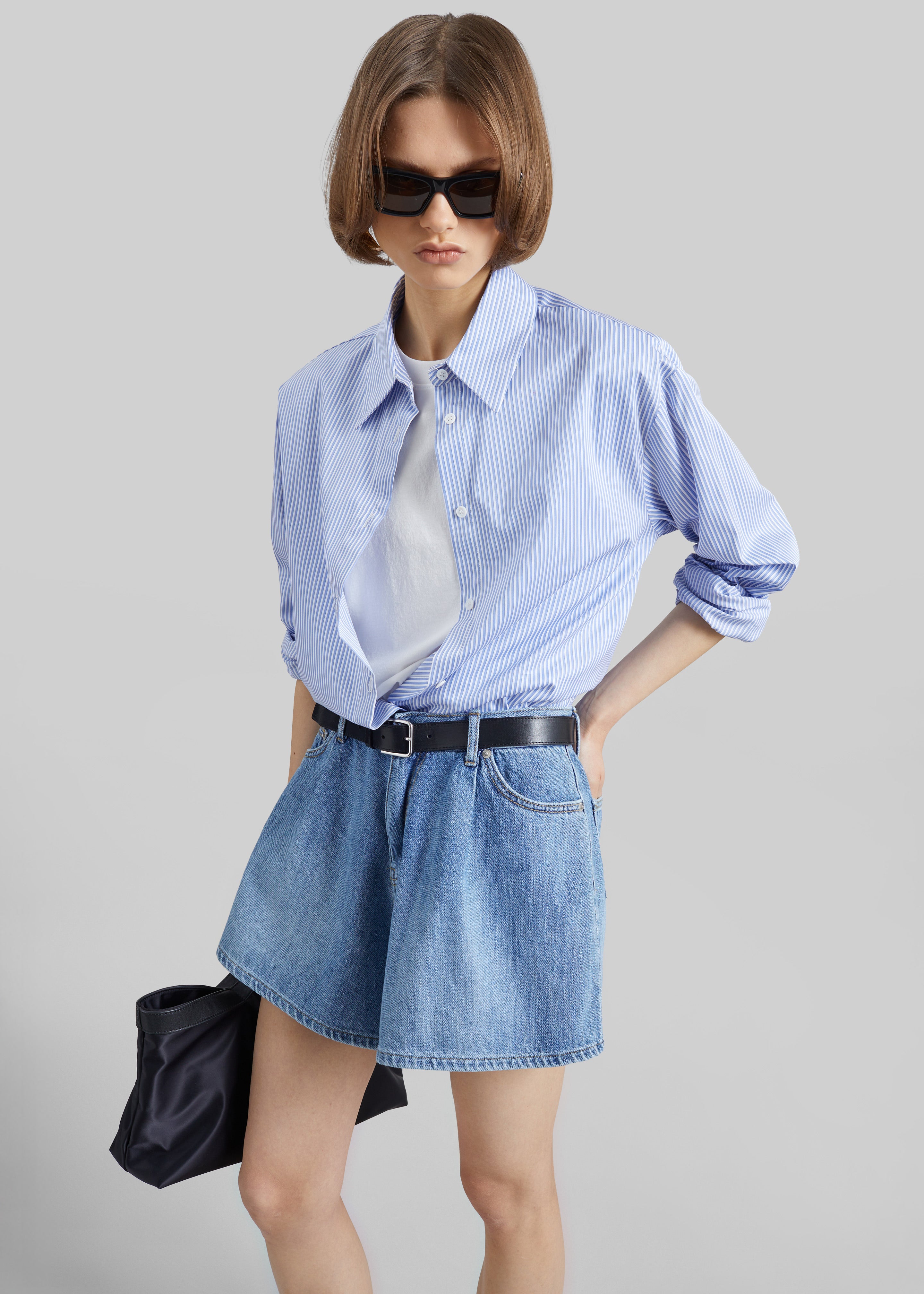 Mojave Pleated Denim Shorts - Medium Wash – The Frankie Shop