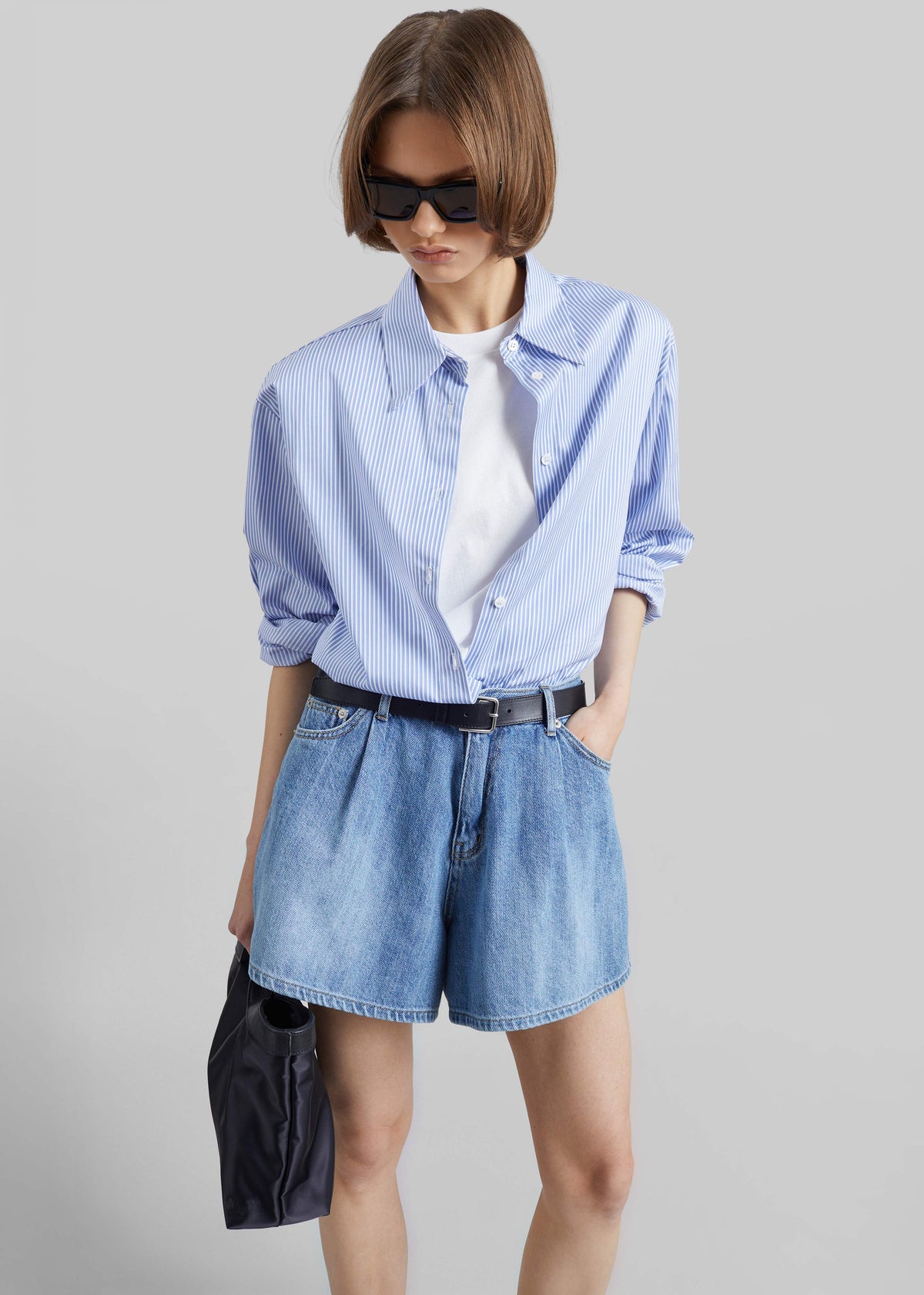 Mojave Pleated Denim Shorts - Medium Wash - 6