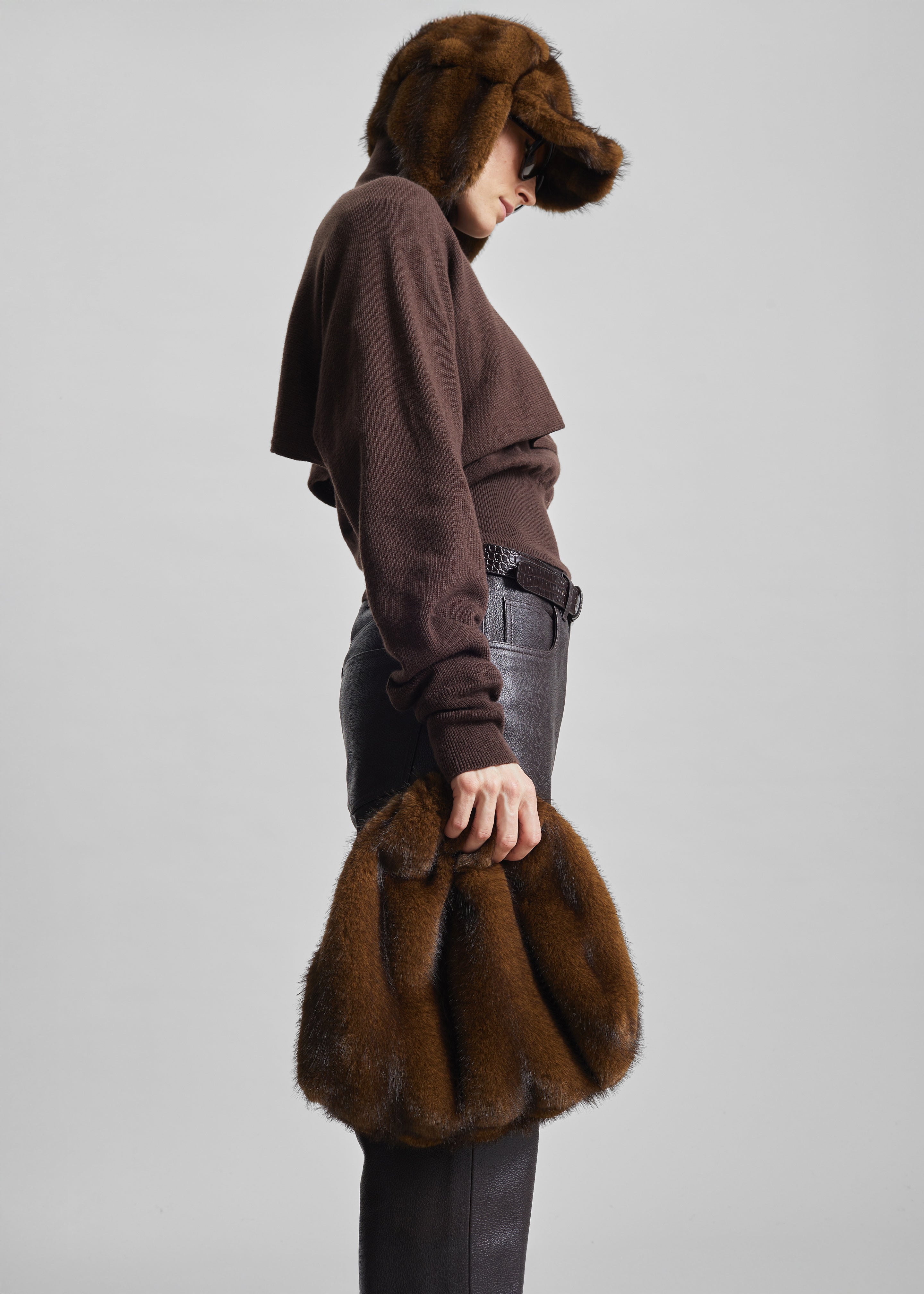 ✨新品未使用✨ ジバンシー ポンチョ フォックスファー アンゴラ フリーサイズ Morgan Faux Fur Small Pouch - Brown – The Frankie Shop