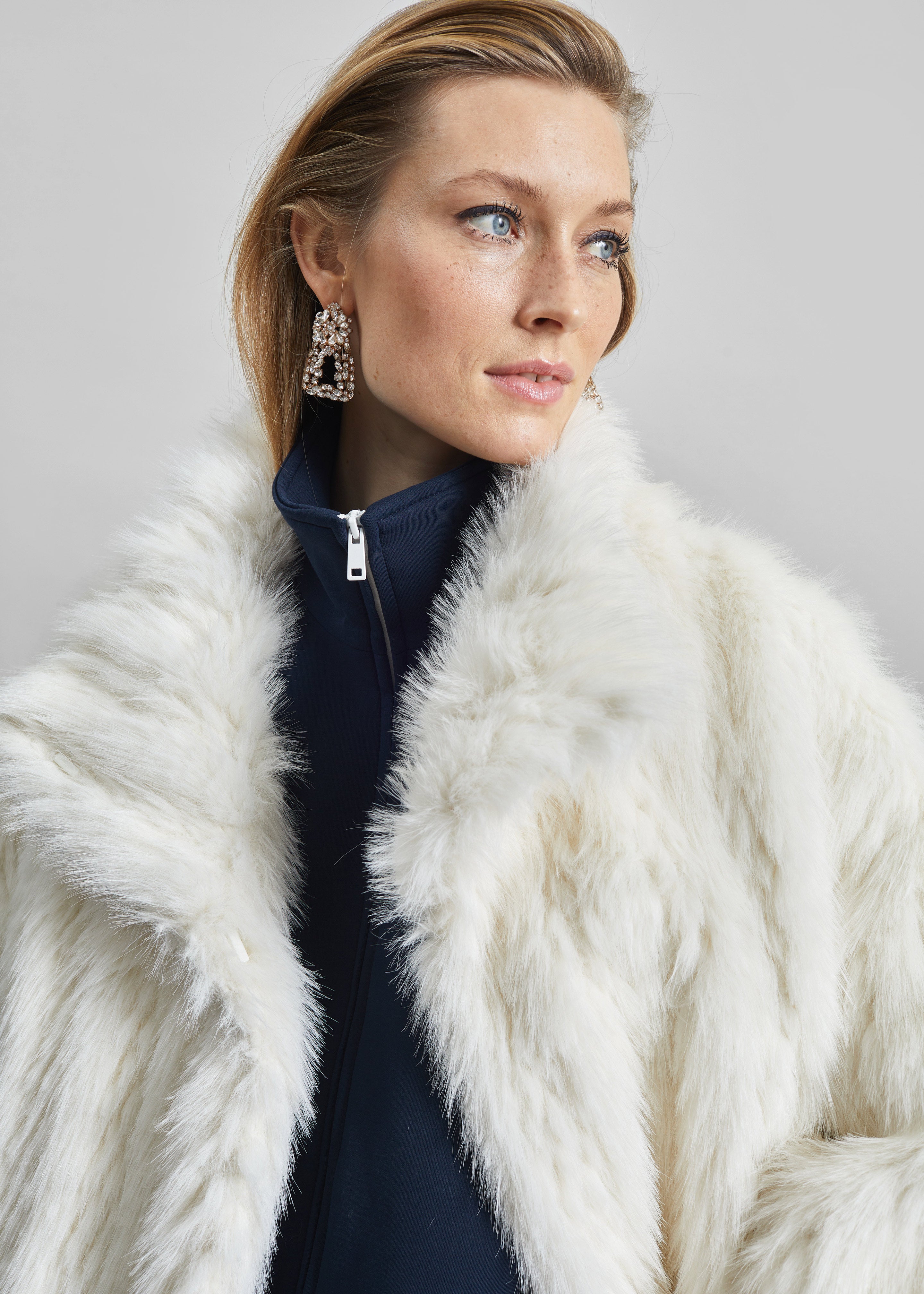 Mortisa Faux Fur Belted Short Coat - Off White – The Frankie Shop