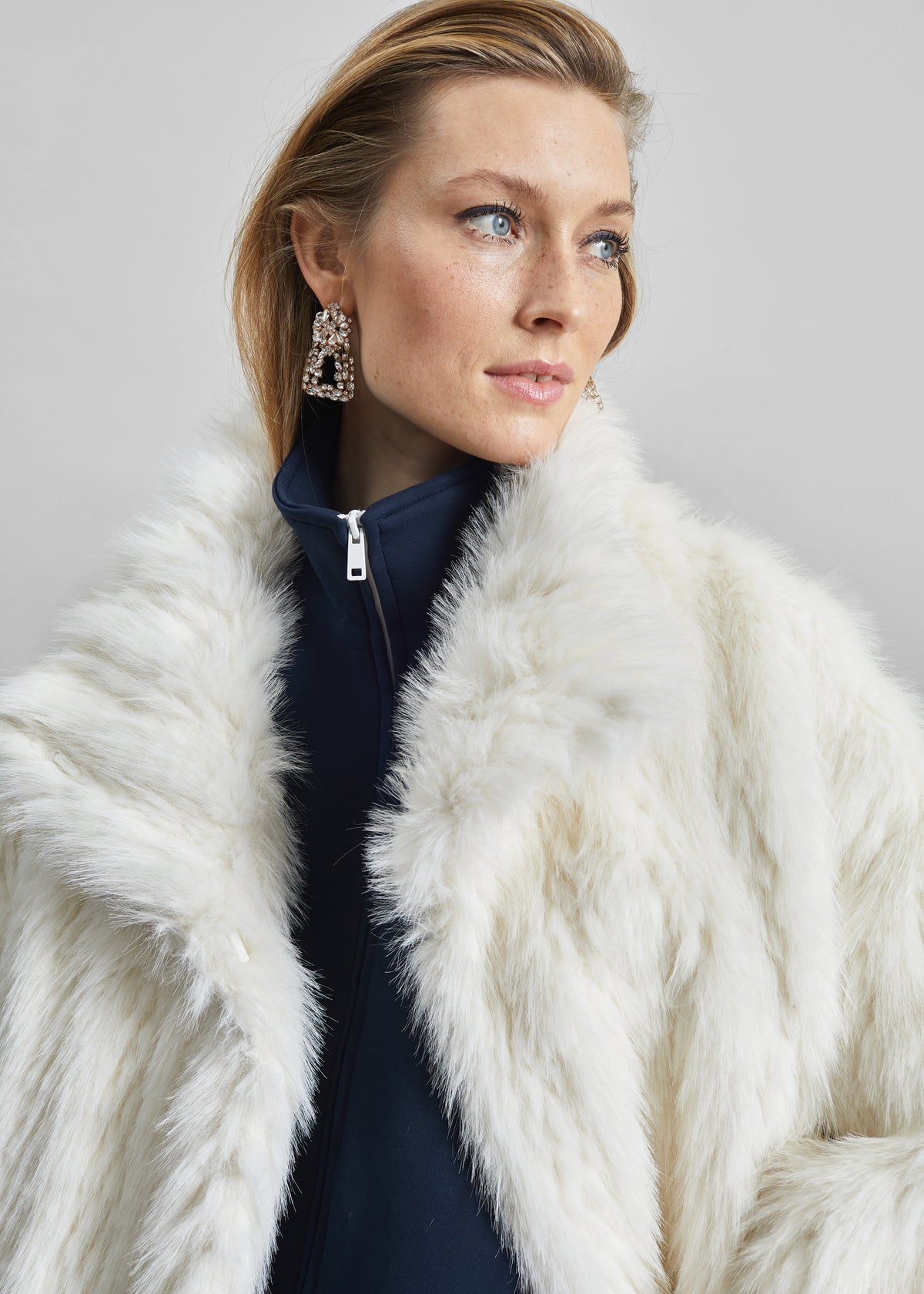 Mortisa Faux Fur Belted Short Coat - Off White - 6