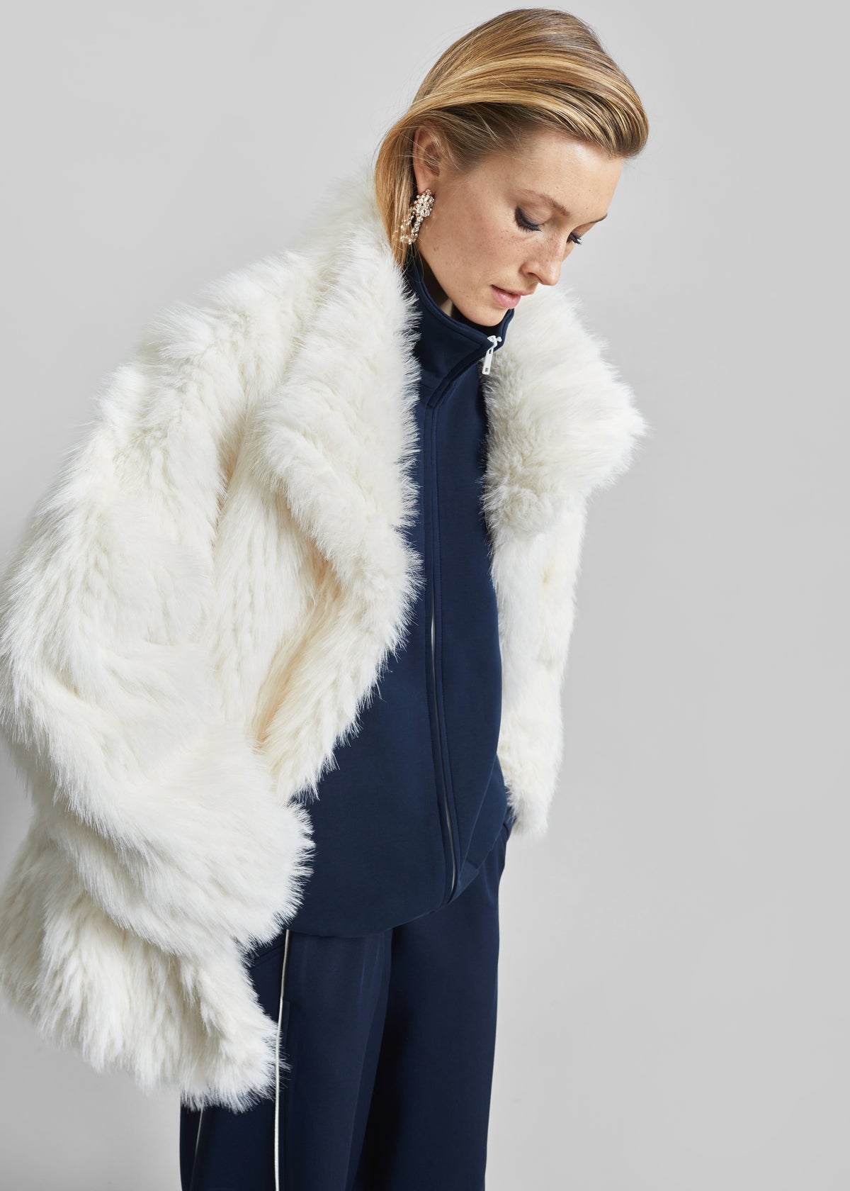 Mortisa Faux Fur Belted Short Coat - Off White - 7