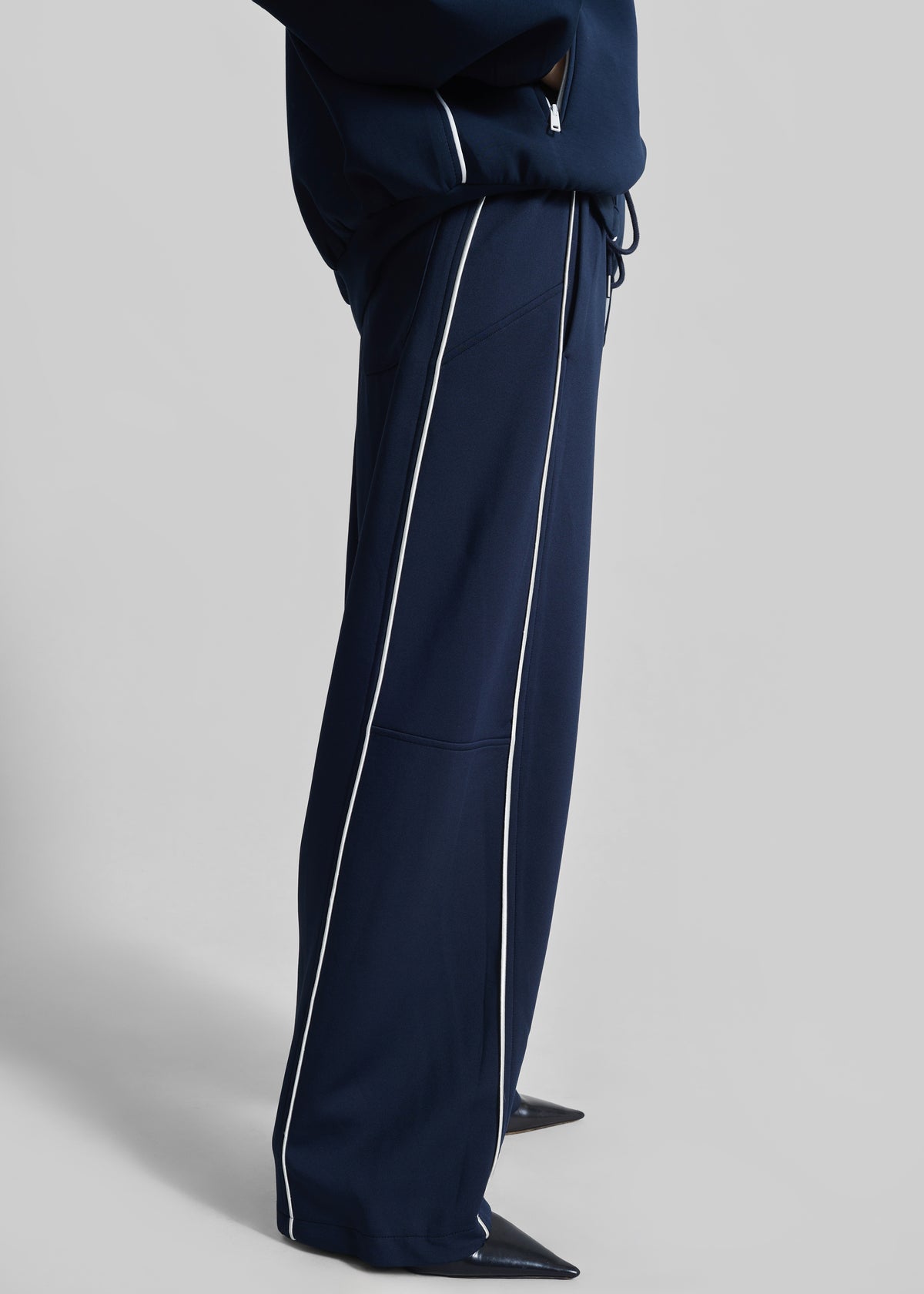 Nayen Track Pants - Navy - 2