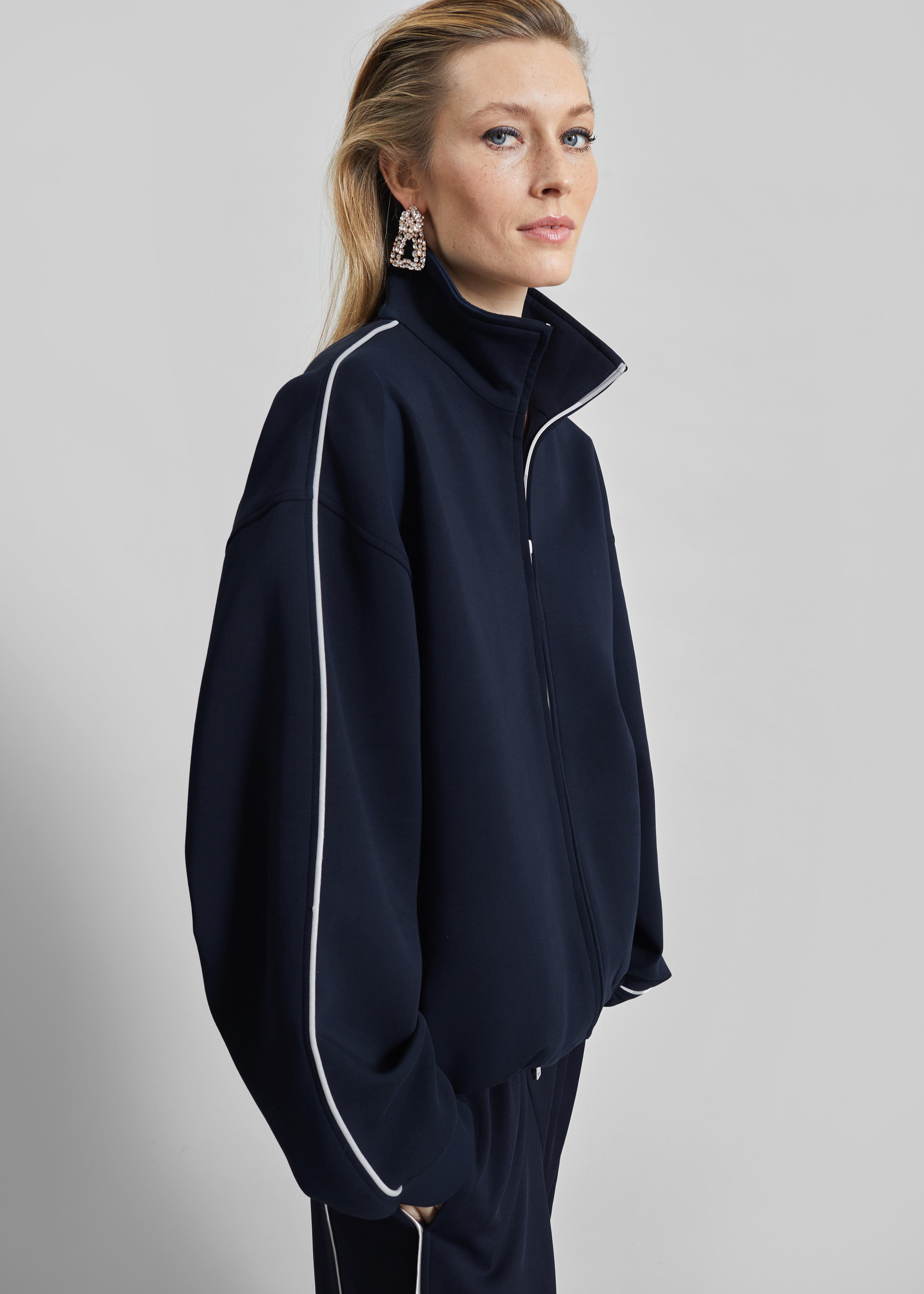 【明日発送可】épine é frill zip sweat blouson Nayen Zip-Up Jacket - Navy – The Frankie Shop