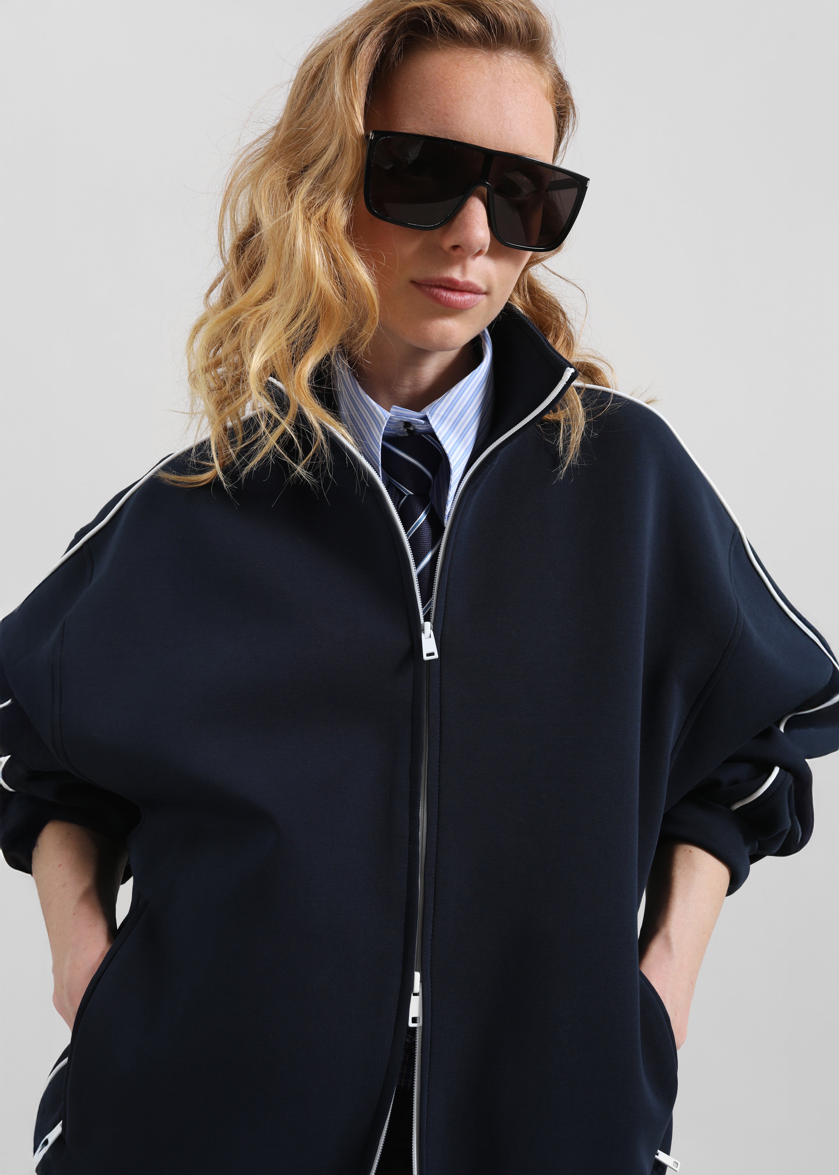 Nayen Zip-Up Jacket - Navy – The Frankie Shop