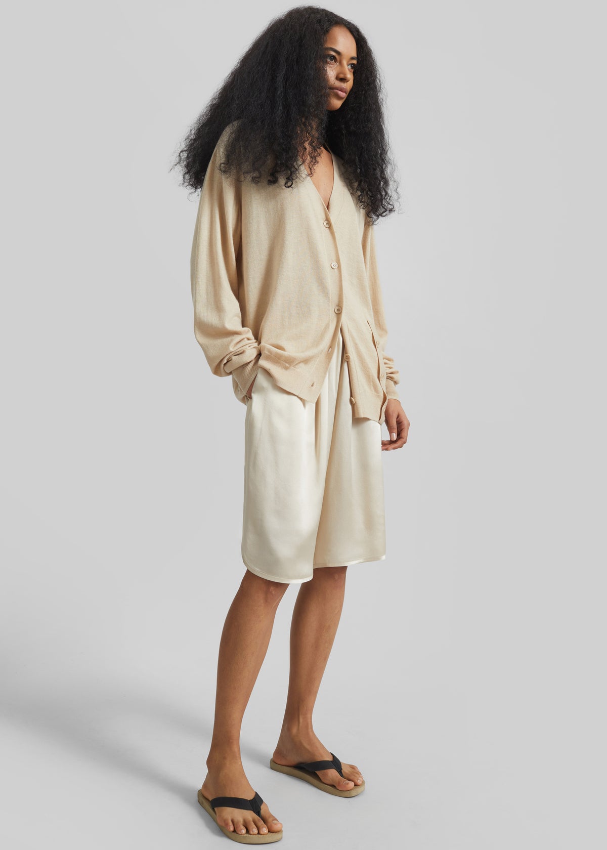 Nelis Silk Bermuda Shorts - Champagne - 6