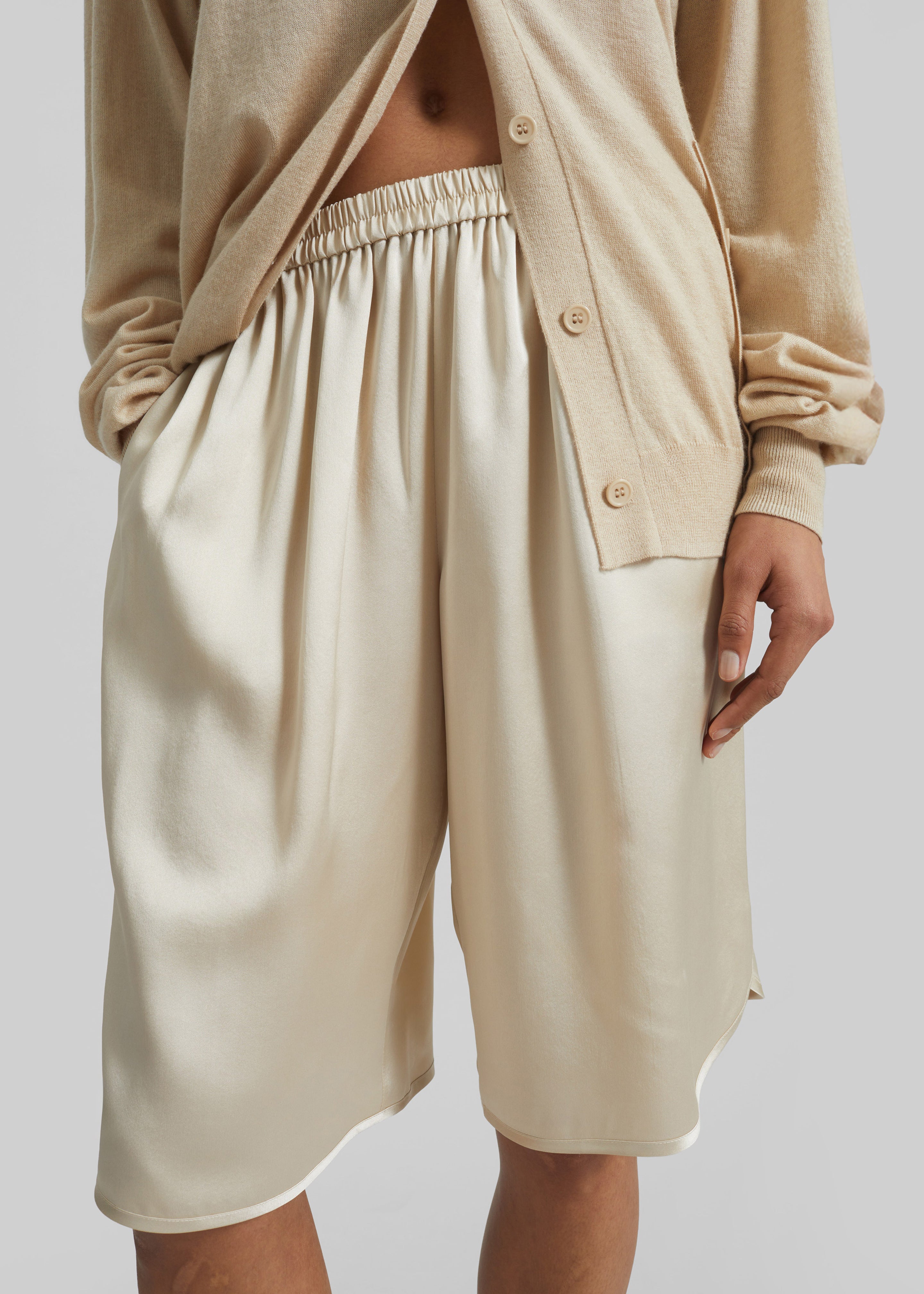 Nelis Silk Bermuda Shorts - Champagne – The Frankie Shop