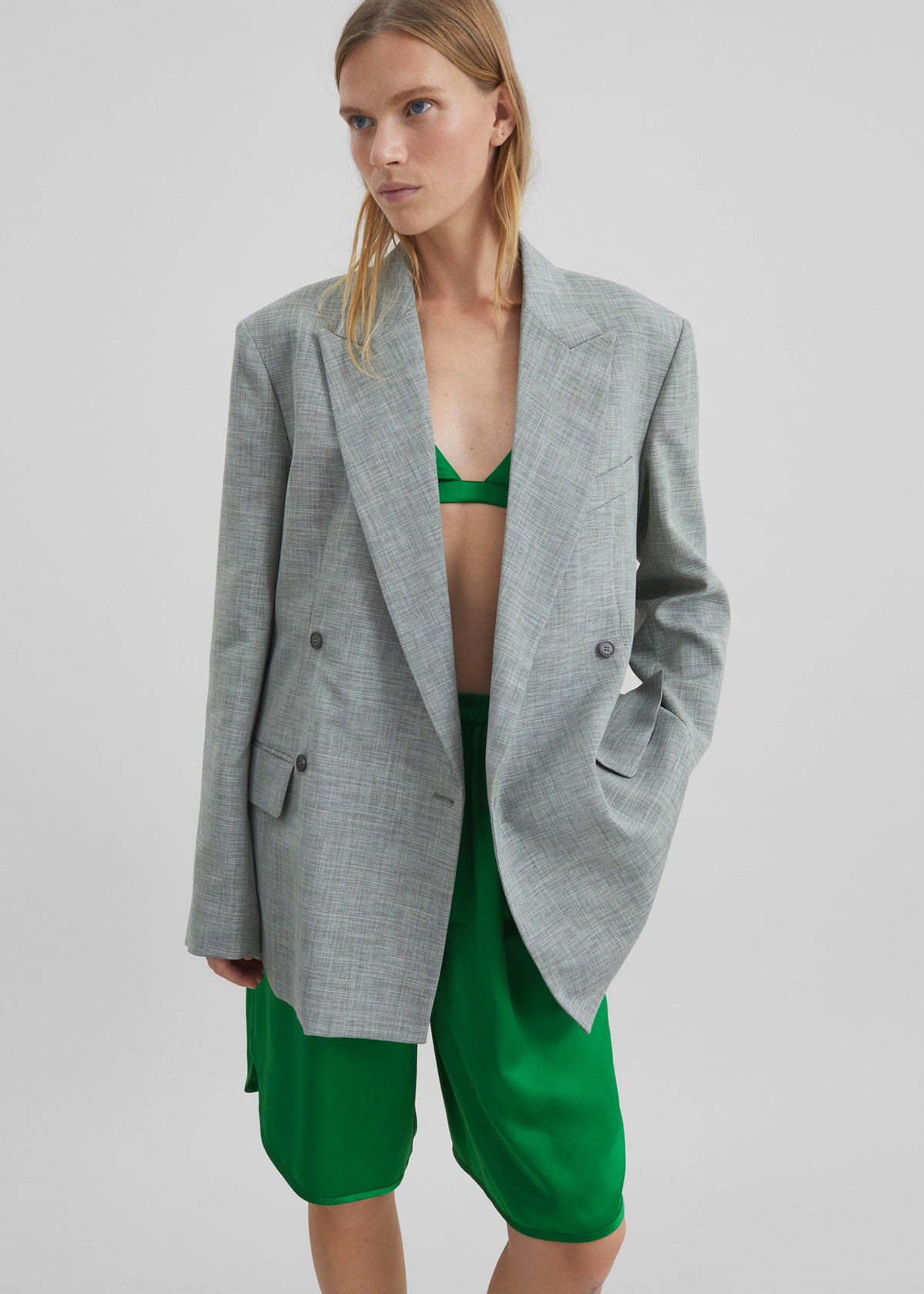 Nelis Silk Bermuda Shorts - Kelly Green - 8