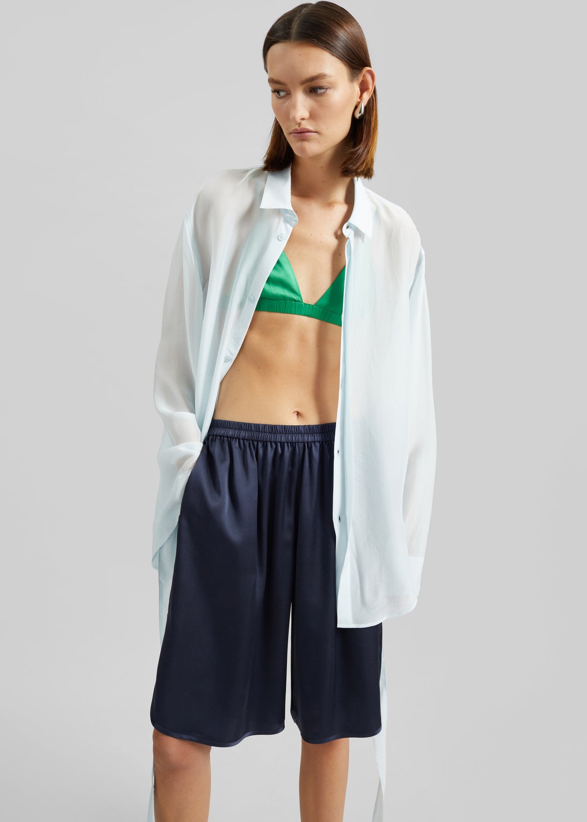 Nelis Silk Bermuda Shorts - Navy - 6