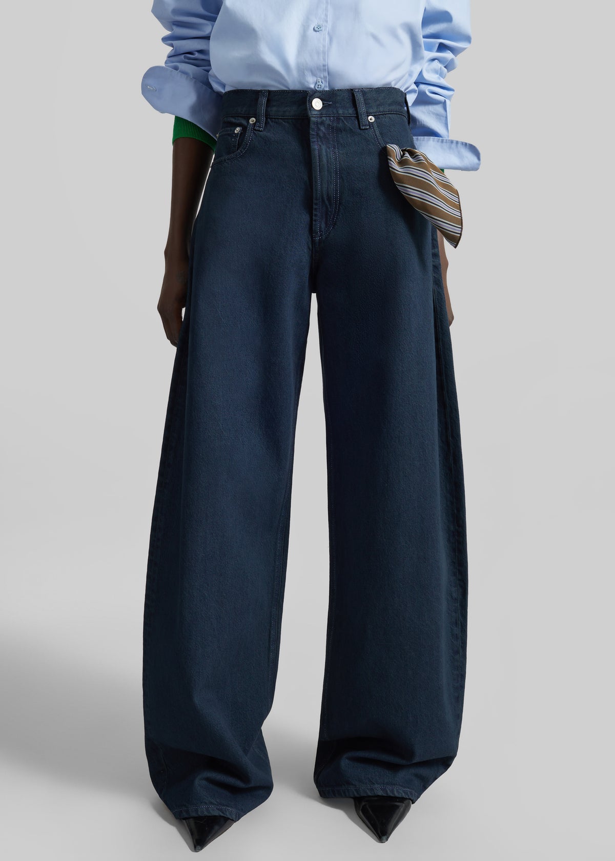 Nick Barrel Leg Jeans - Dark Wash