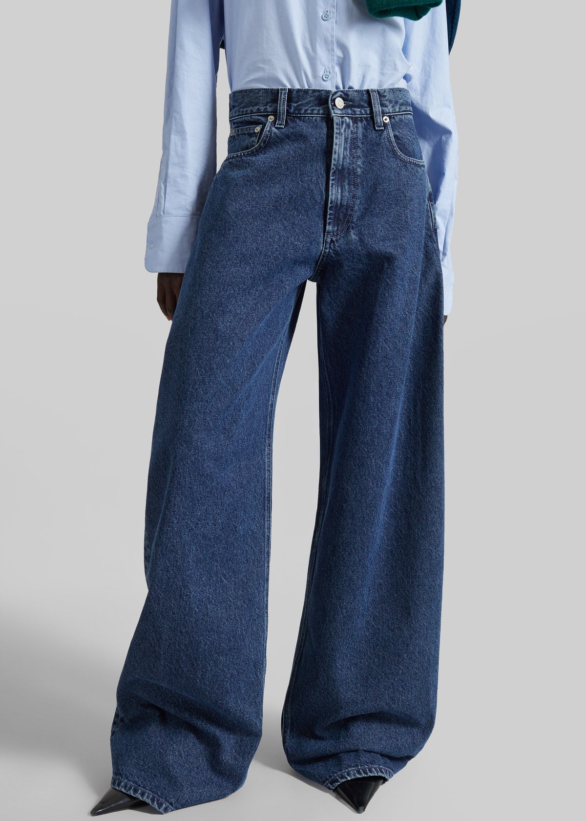 Nick Barrel Leg Jeans - Medium Wash - 2