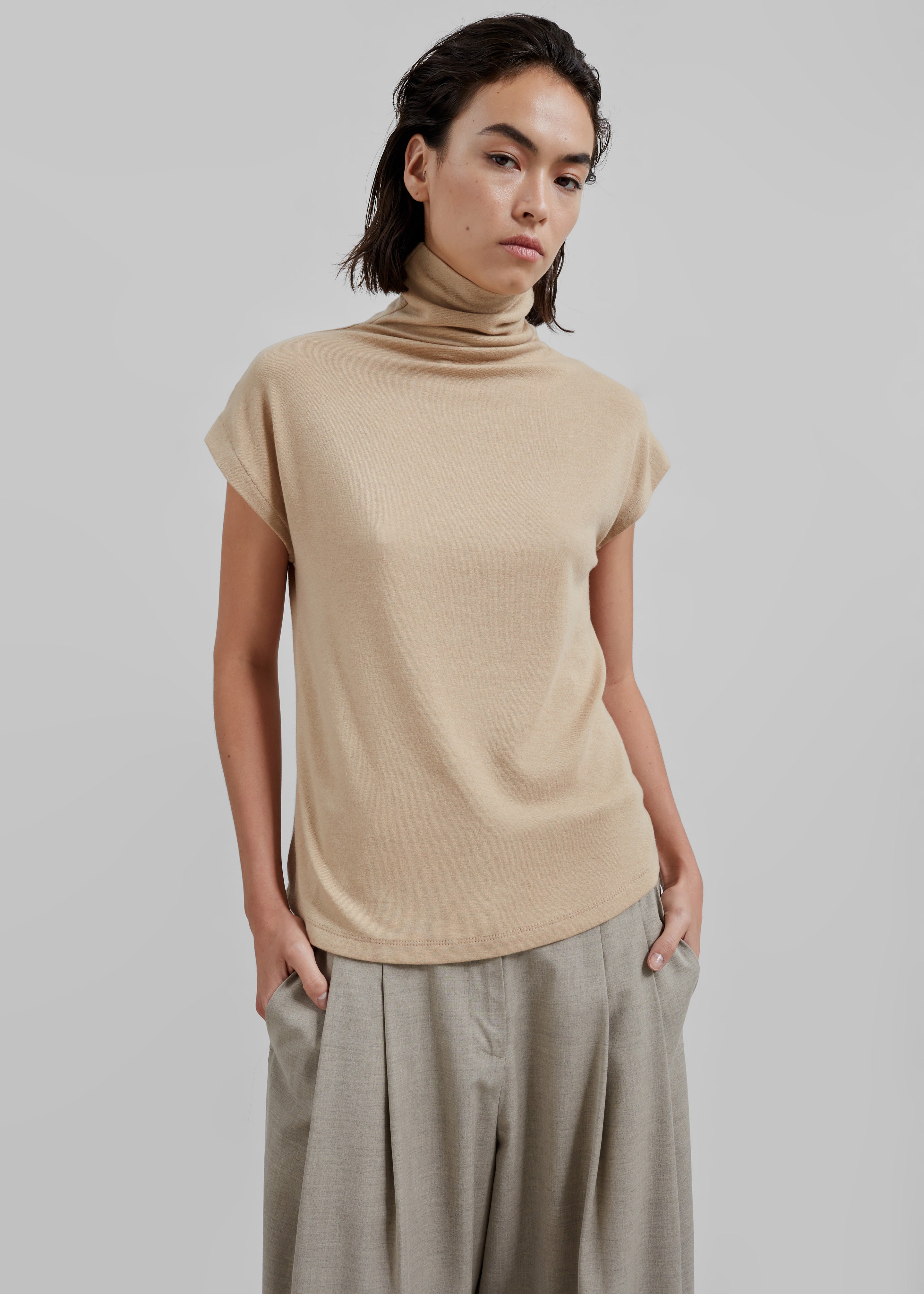 Nile Turtleneck Top - Beige - 6