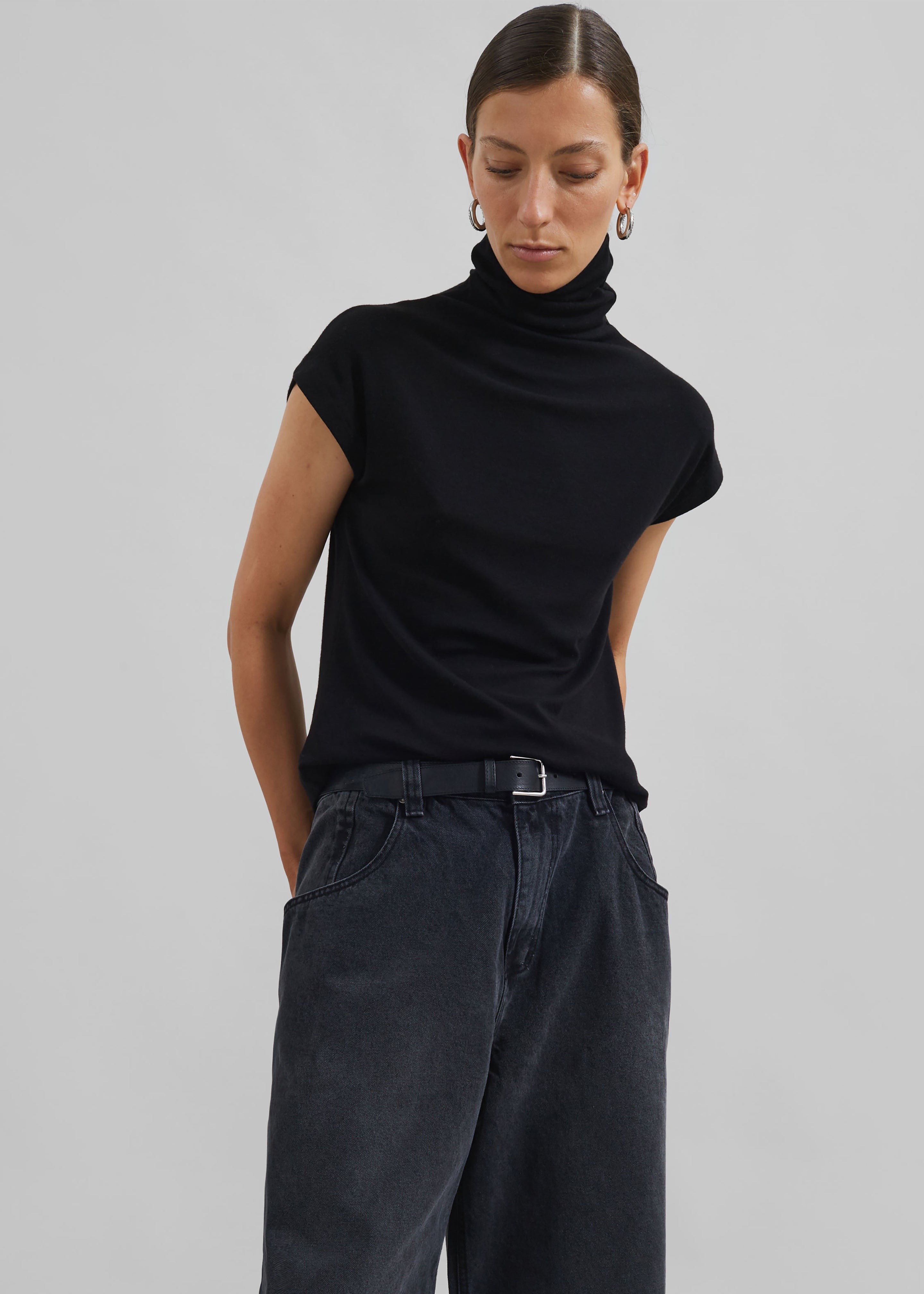 Nile Turtleneck Top - Black - 5