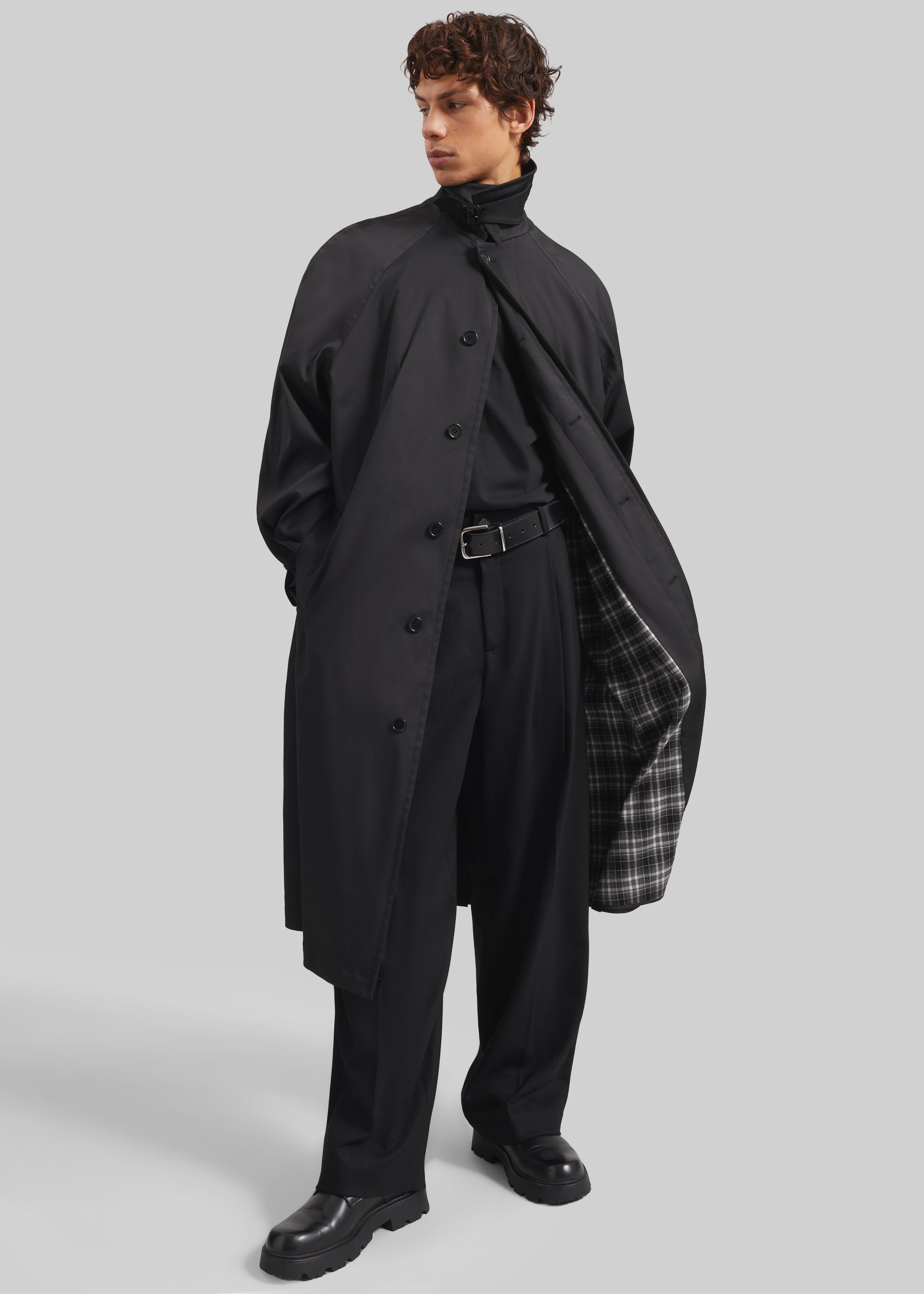 Nils Raglan Sleeve Trench Coat - Black – The Frankie Shop