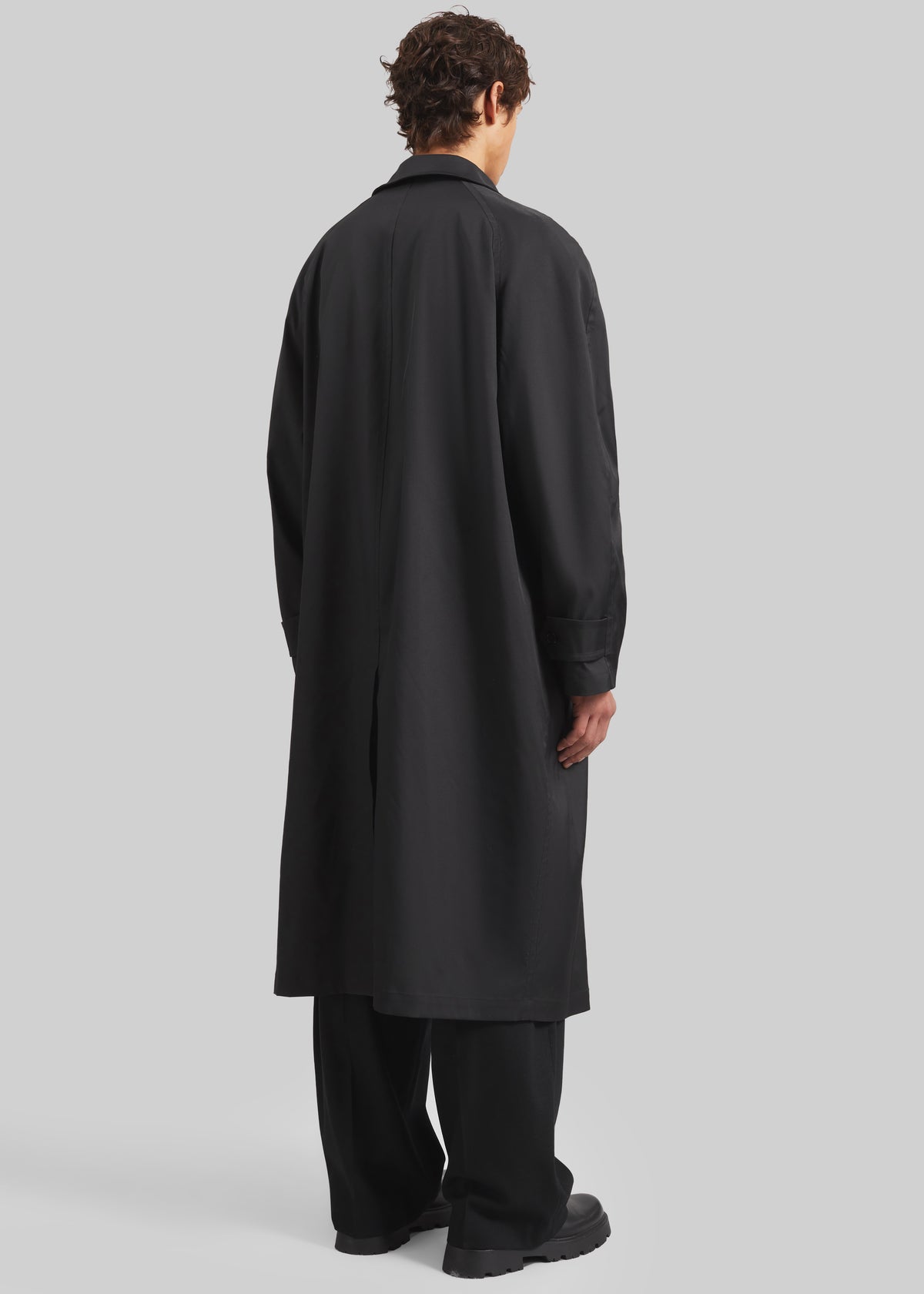 Nils Raglan Sleeve Trench Coat - Black - 8