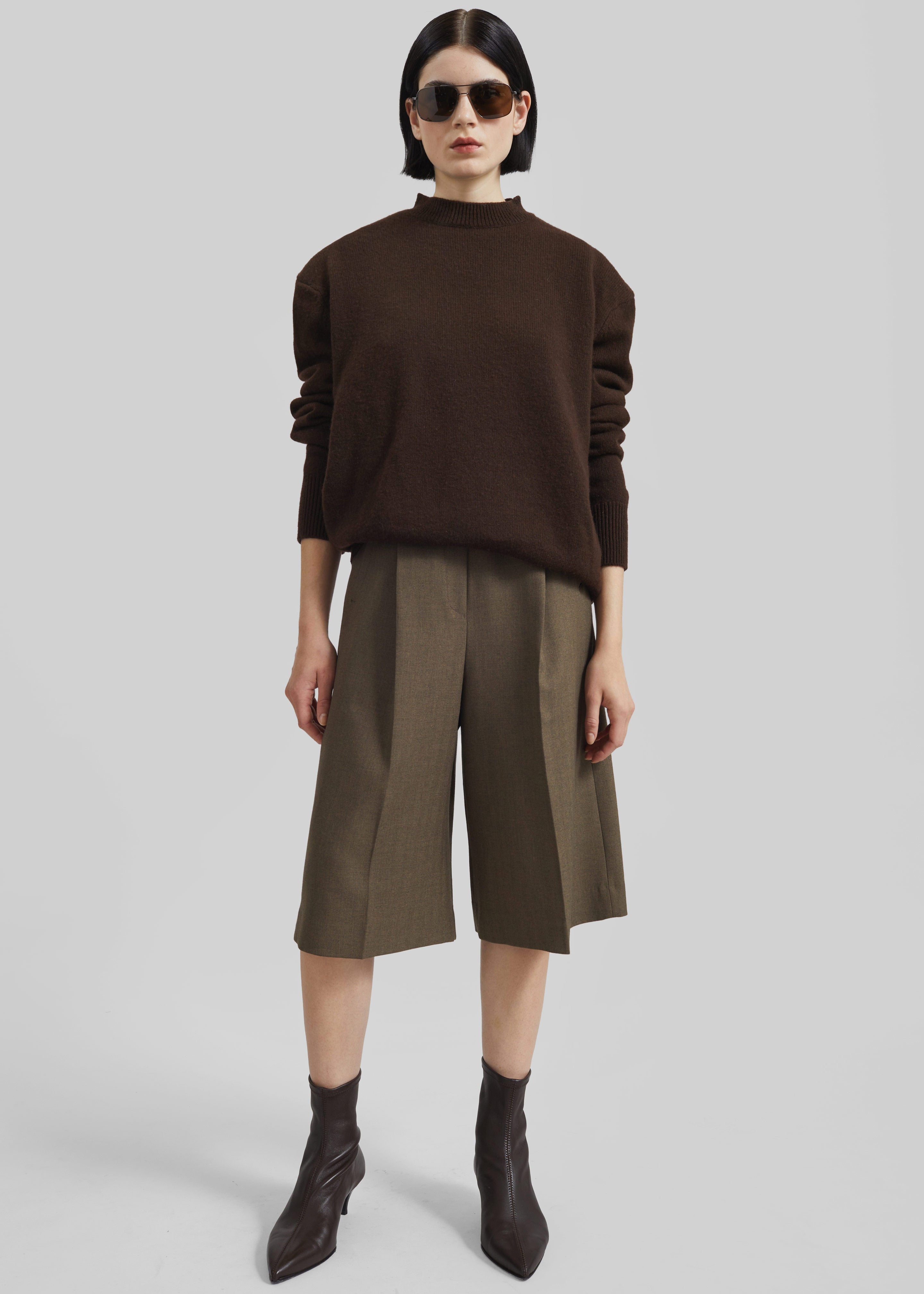 Ninove Bermuda Shorts - Olive Brown - 1