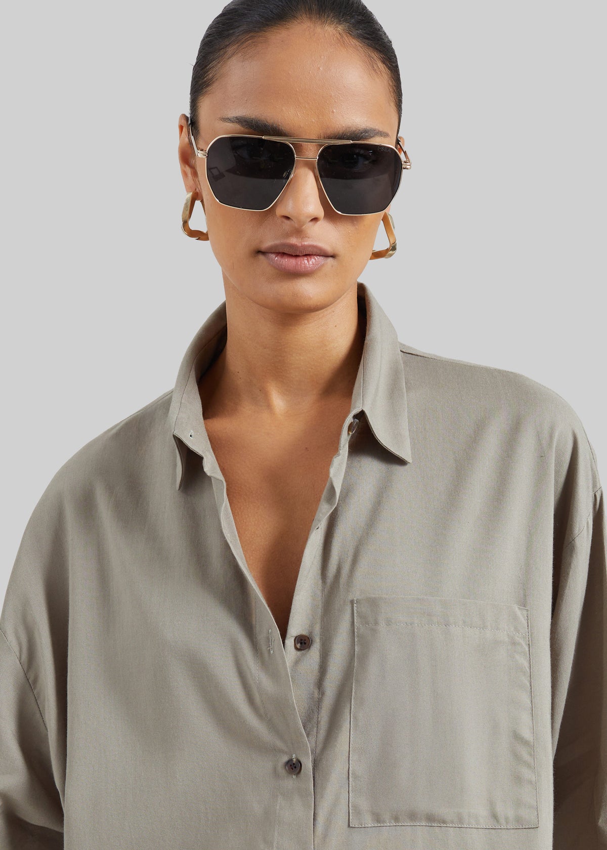 Noja Fluid Shirt - Pale Olive - 3
