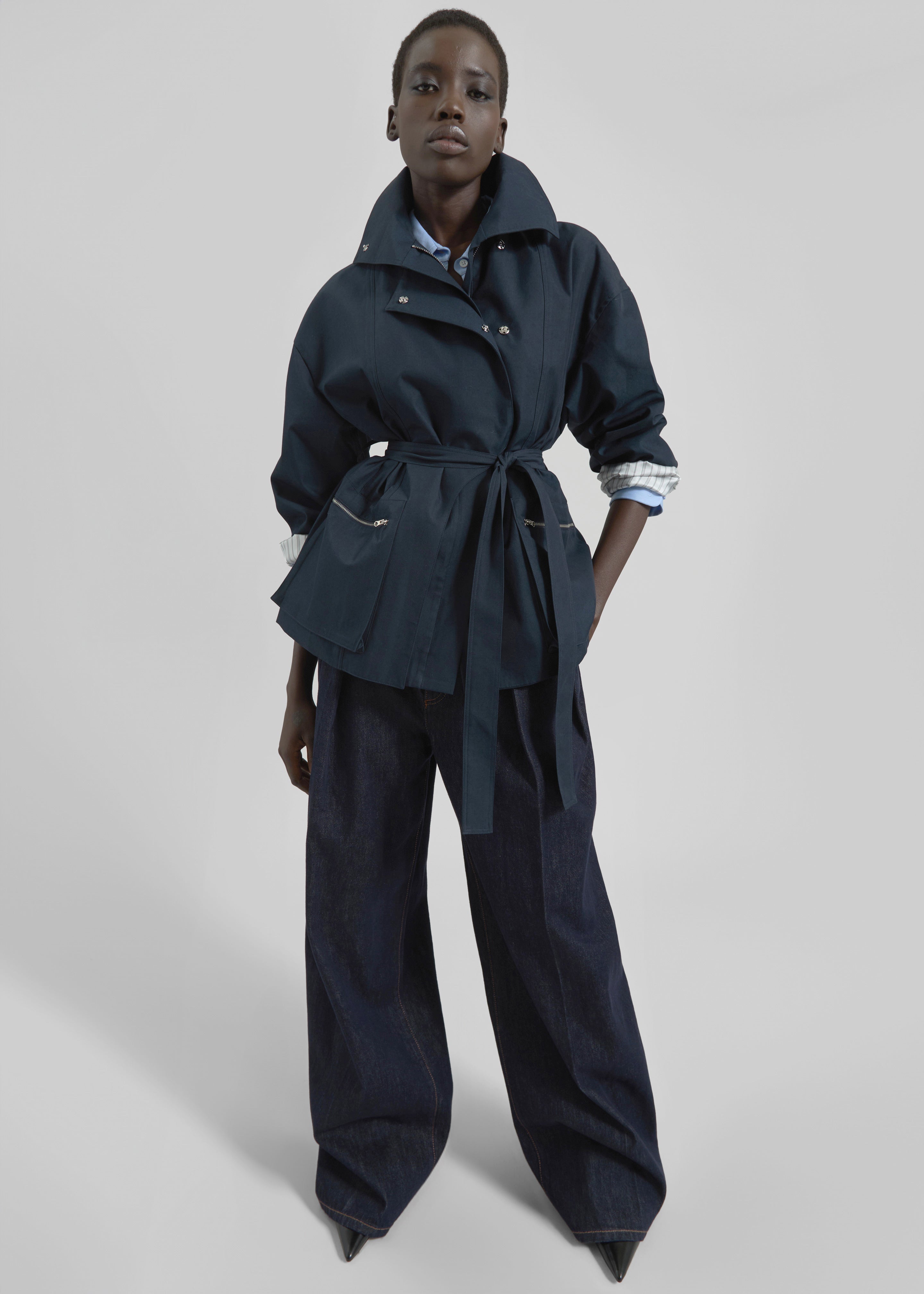 2*8様 1930s Galeries Lafayette sackcoatフラ Norris Short Trench - Navy – The Frankie Shop