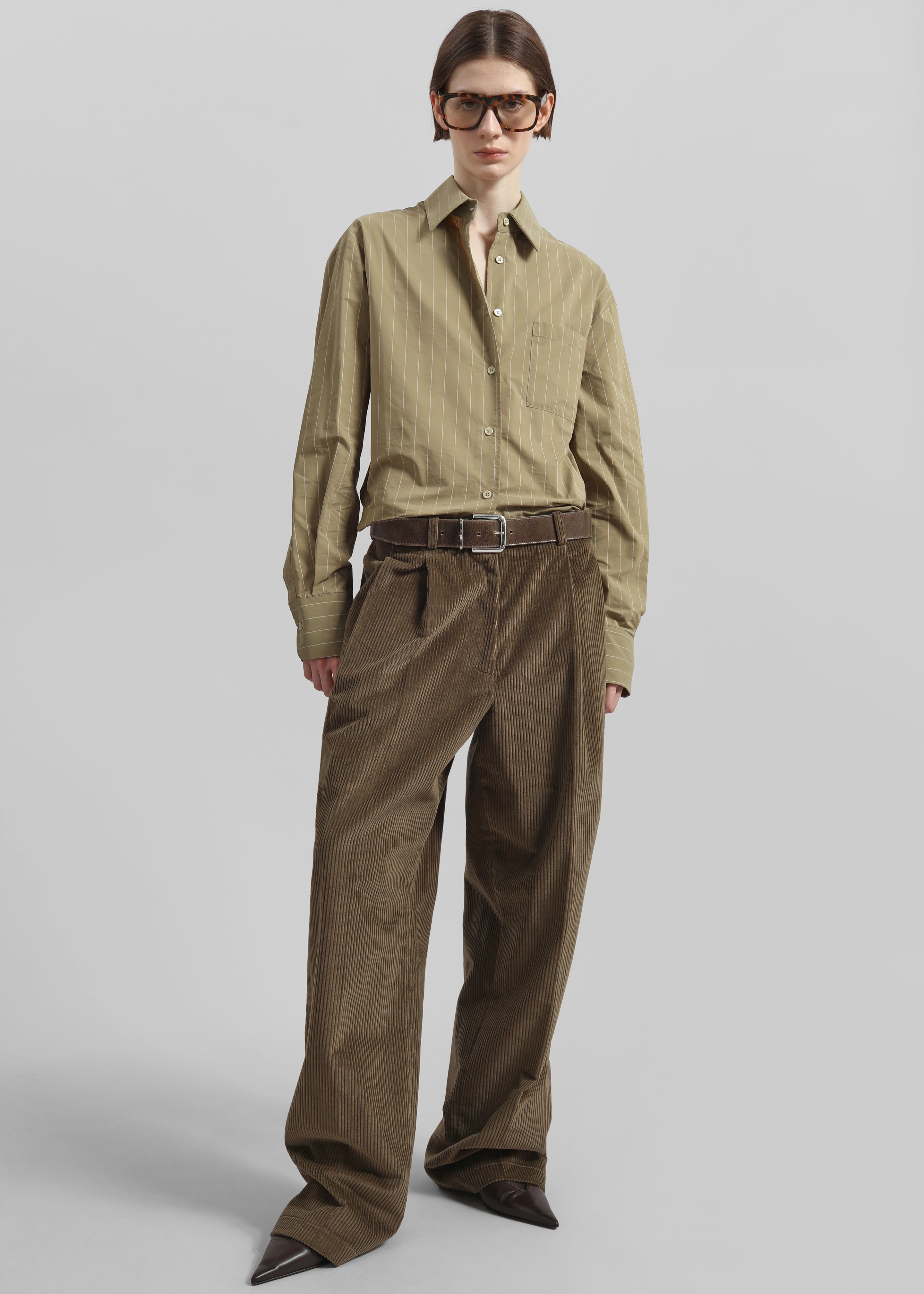 Norstrand Pleated Corduroy Trousers - Olive - 5